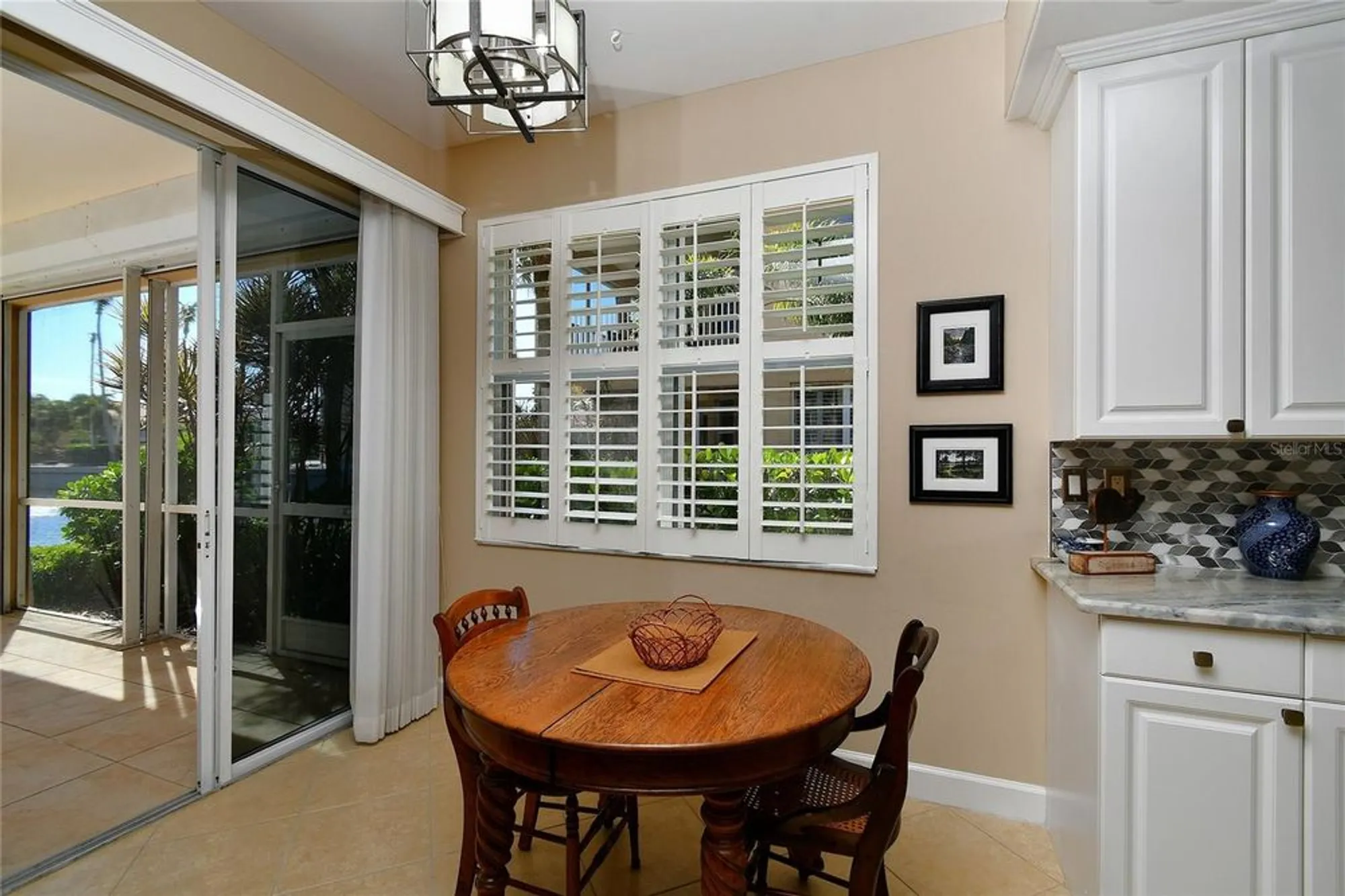 Property Slideshow image 10 of 31 | 3336 sunset key cir b, Punta Gorda, FL, 33955