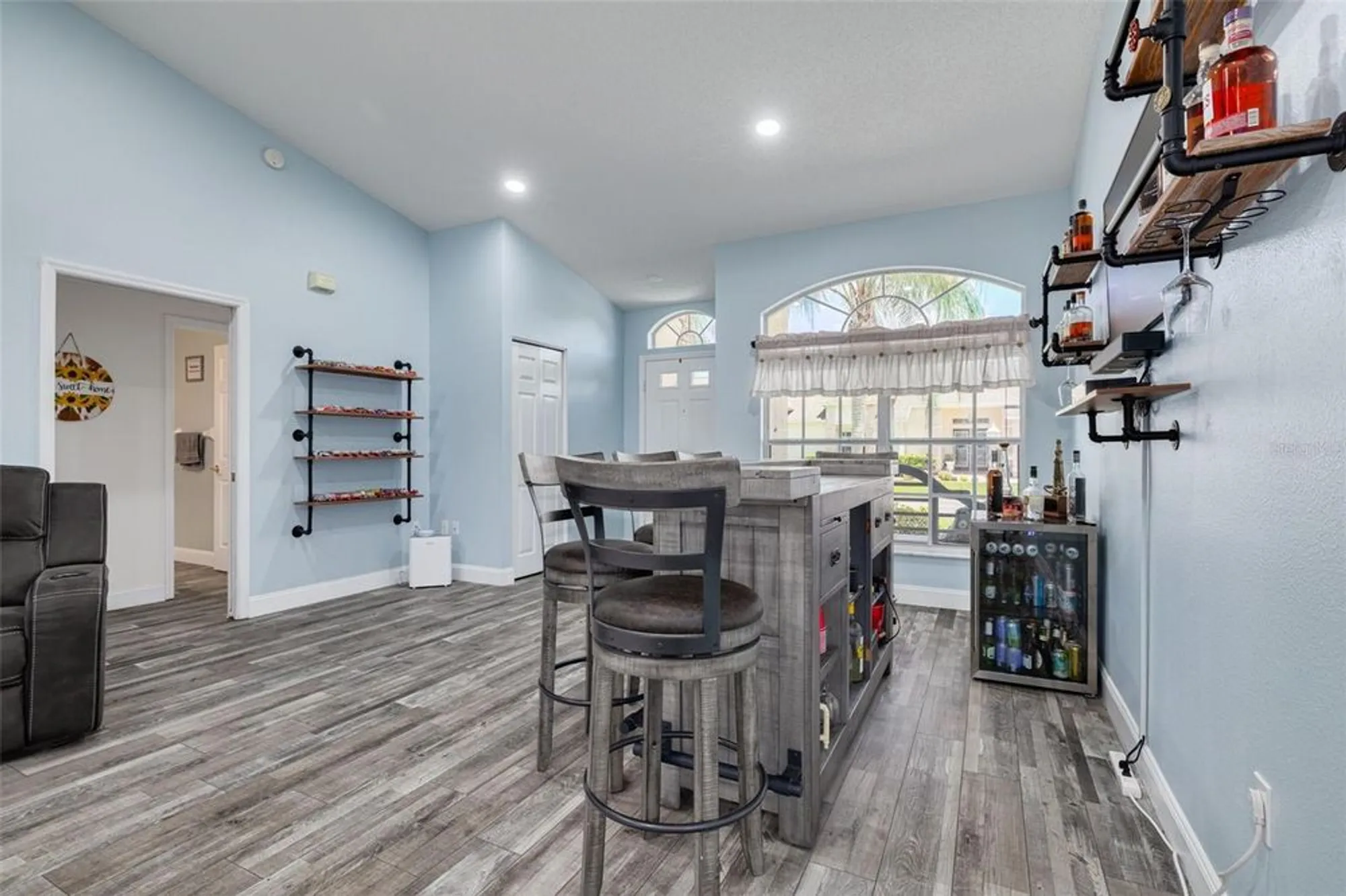 Property Slideshow image 9 of 39 | 1055 blyth hill ct, Trinity, FL, 34655