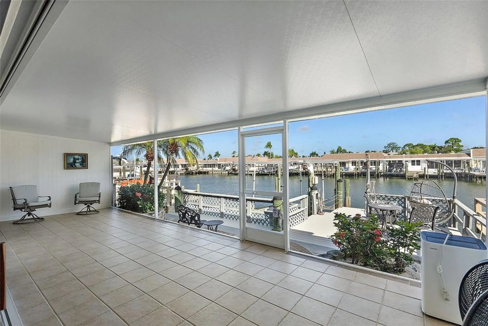 Property Slideshow image 25 of 40 | 325 boca ciega point blvd, St Petersburg, FL, 33708