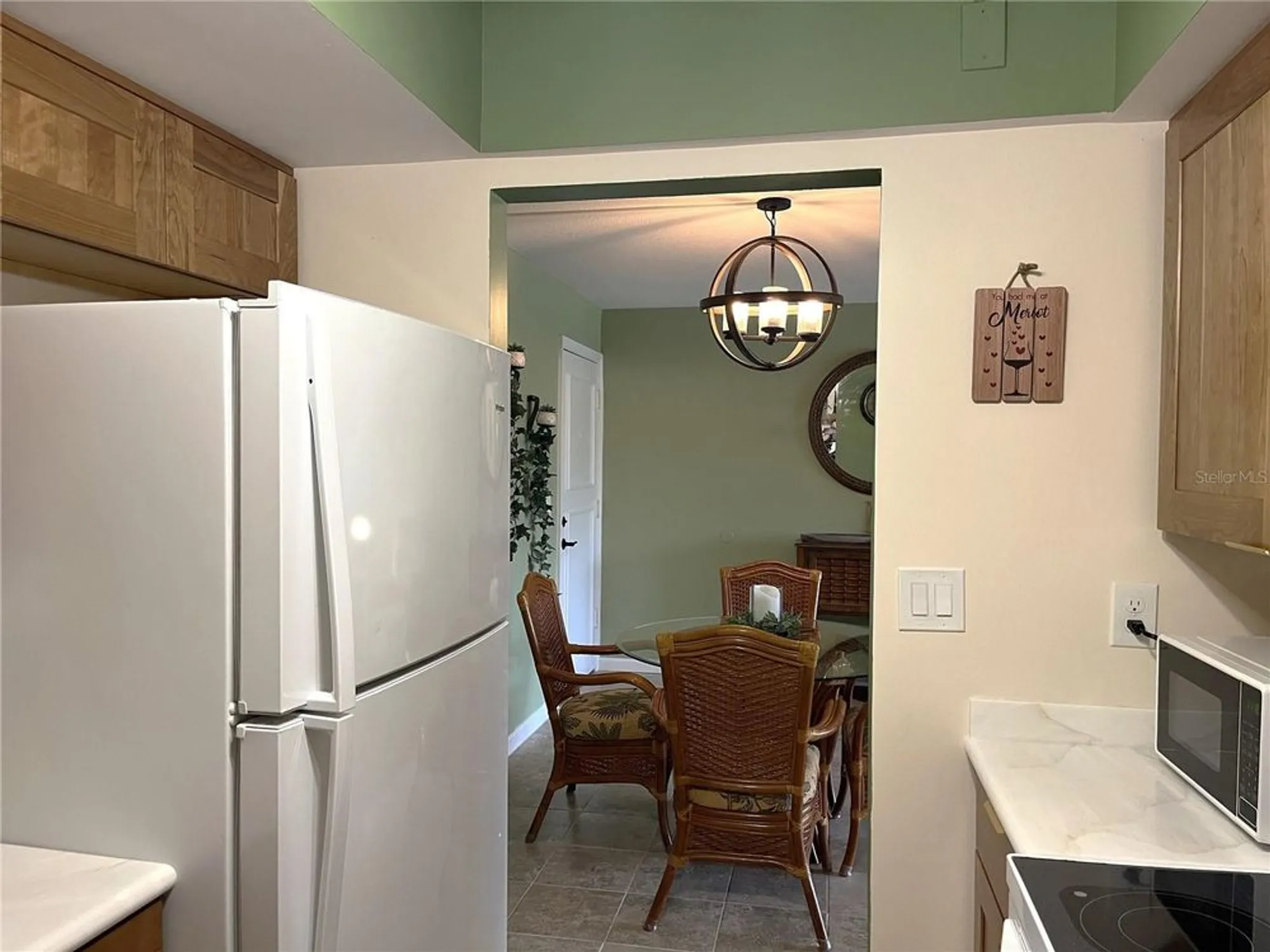 Property Slideshow image 16 of 44 | 2290 aaron st apt 210, Port Charlotte, FL, 33952