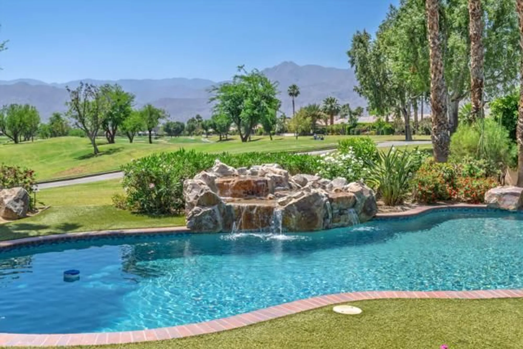 Property Slideshow image 7 of 45 | 81195 shinnecock hls, La Quinta, CA, 92253