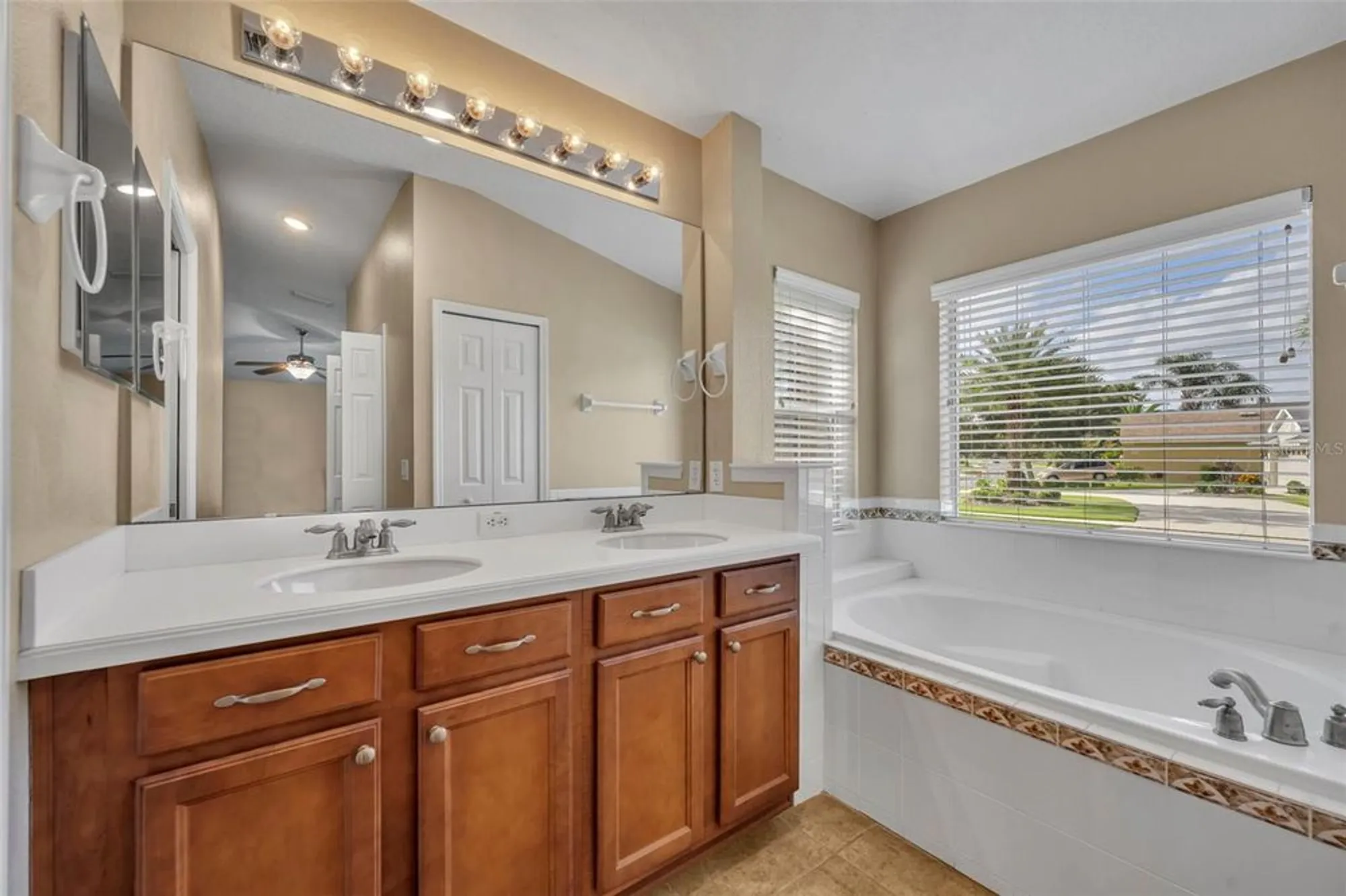 Property Slideshow image 32 of 50 | 8923 bridgeport bay cir, Mount Dora, FL, 32757