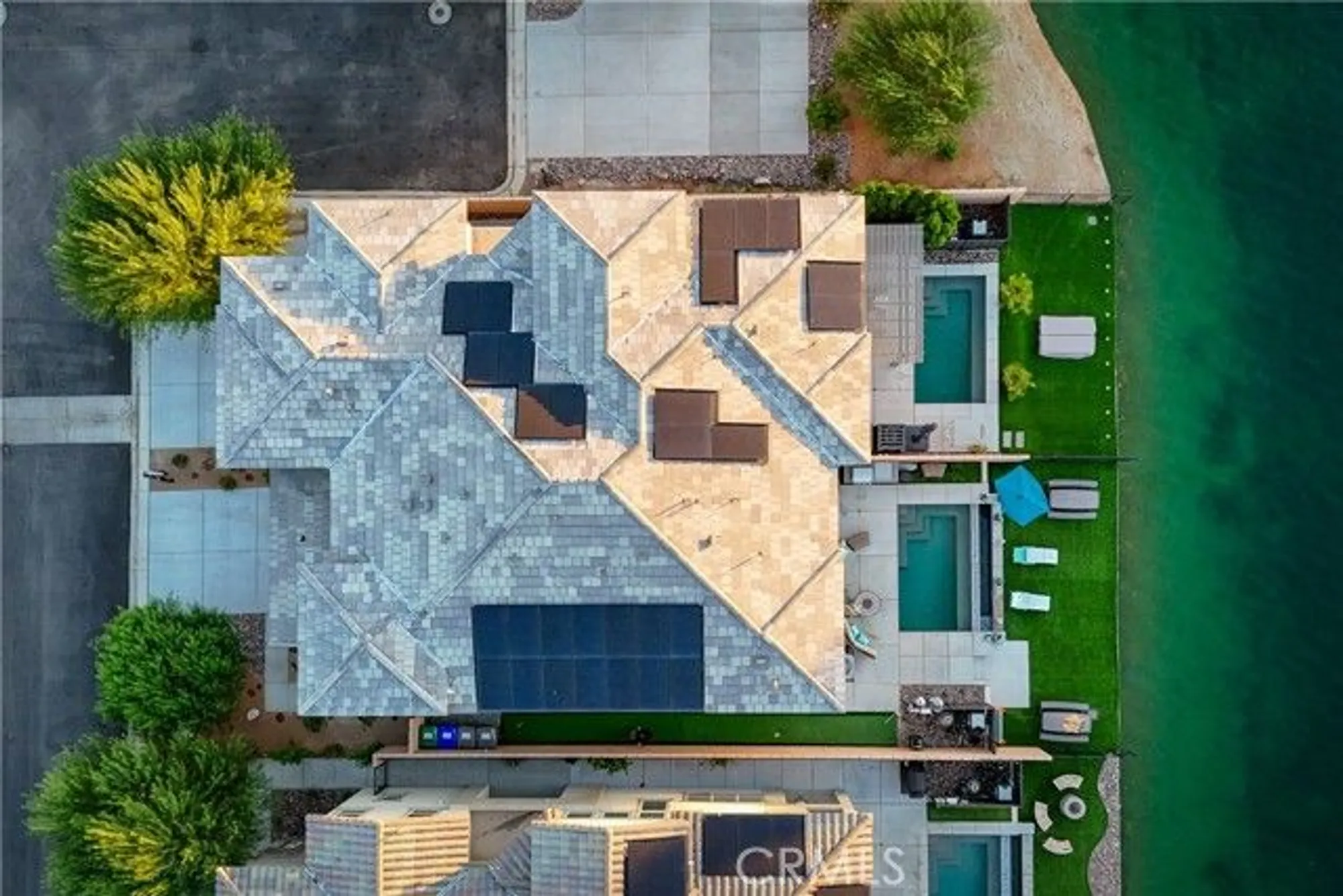 Property Slideshow image 17 of 47 | 43149 portuale ct, Indio, CA, 92203