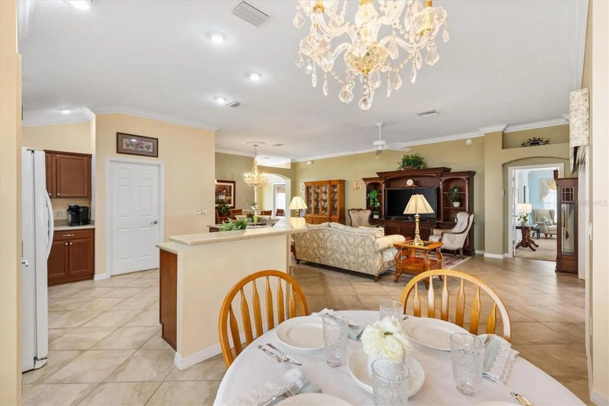 Property Slideshow image 12 of 35 | 933 folkstone way, The Villages, FL, 32162