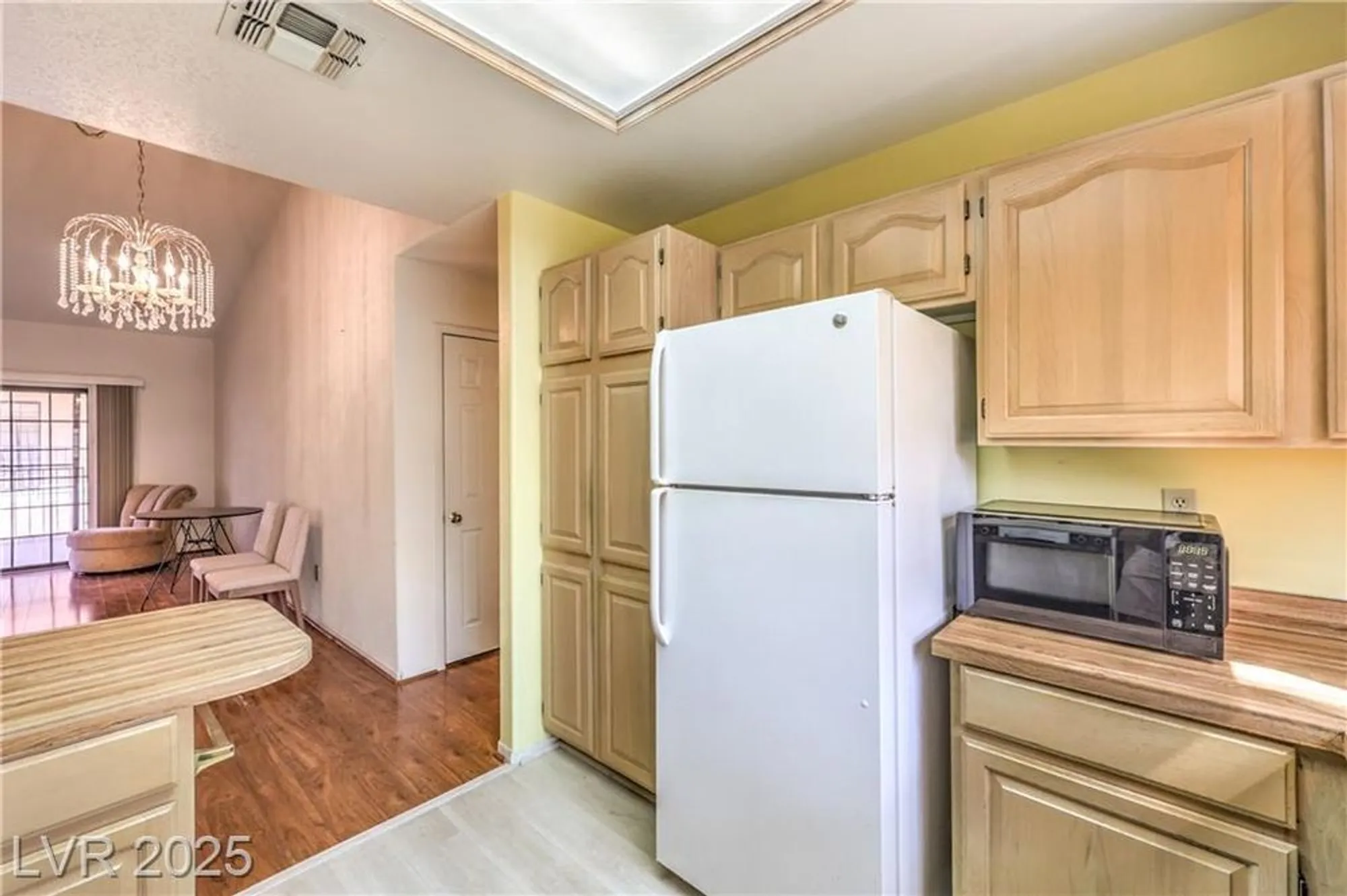 Property Slideshow image 8 of 26 | 2851 s valley view blvd unit 1075, Las Vegas, NV, 89102