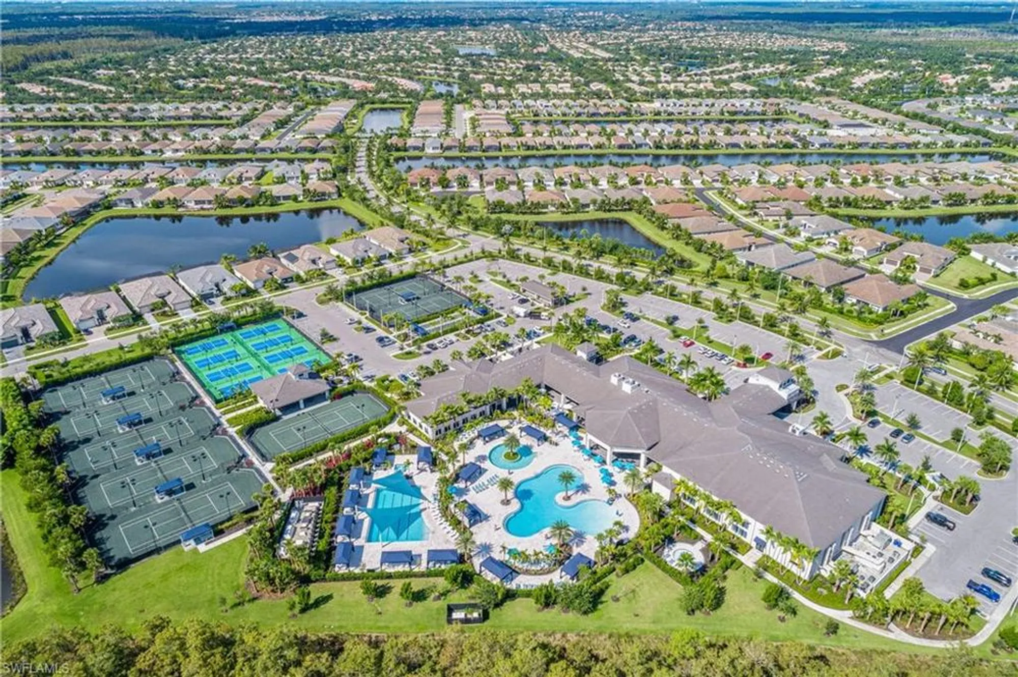 Property Slideshow image 37 of 45 | 16304 molise pl, Bonita Springs, FL, 34135