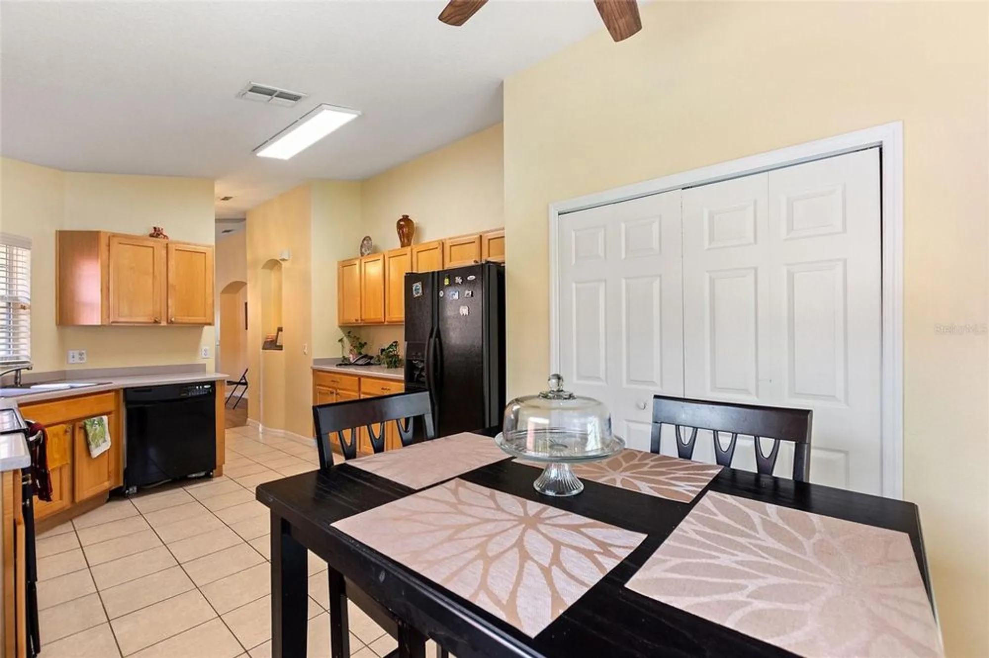 Property Slideshow image 15 of 49 | 504 millifiora ln, Kissimmee, FL, 34759