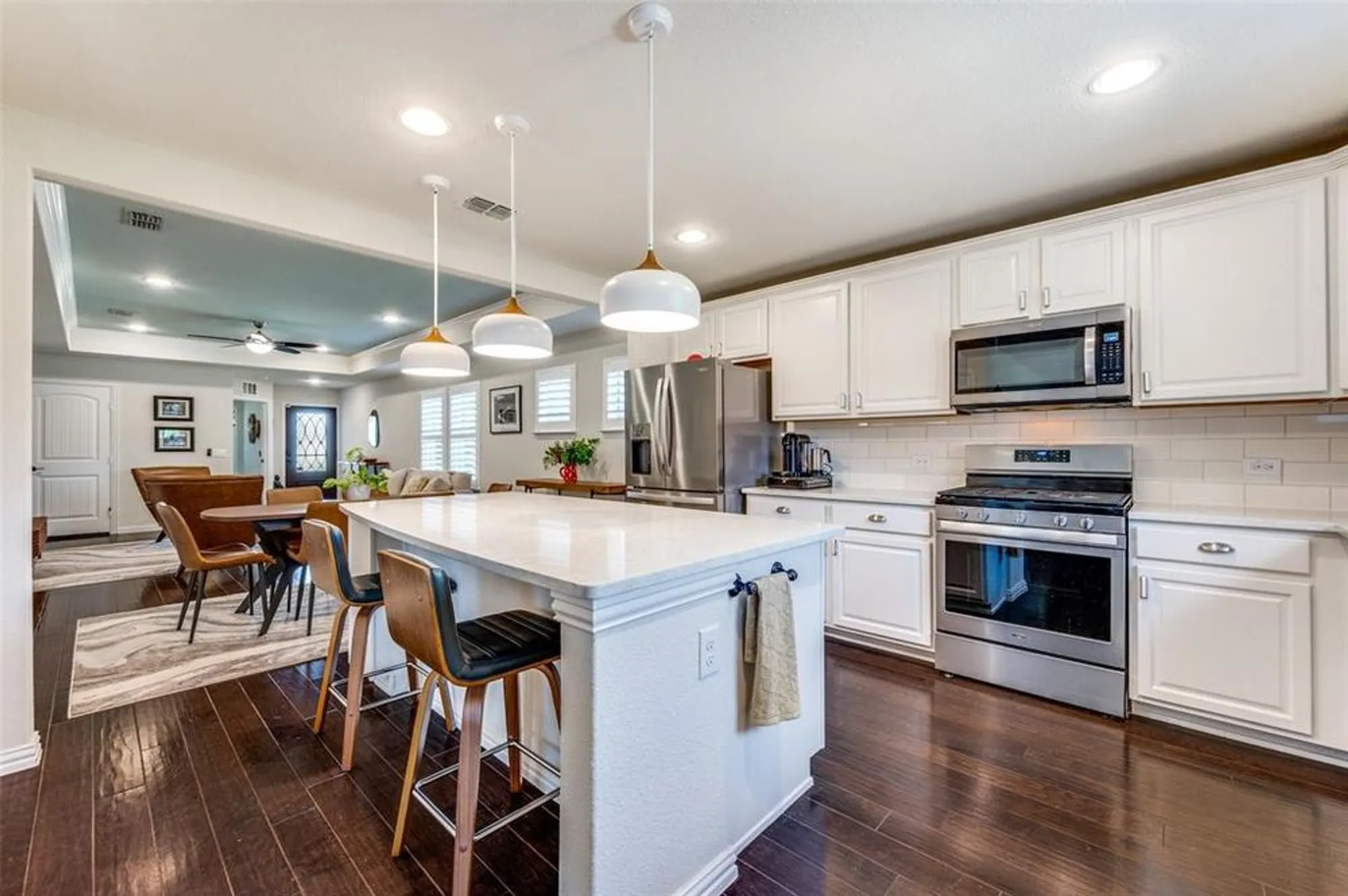 Property Slideshow image 6 of 33 | 2068 bentwater ln, Frisco, TX, 75036