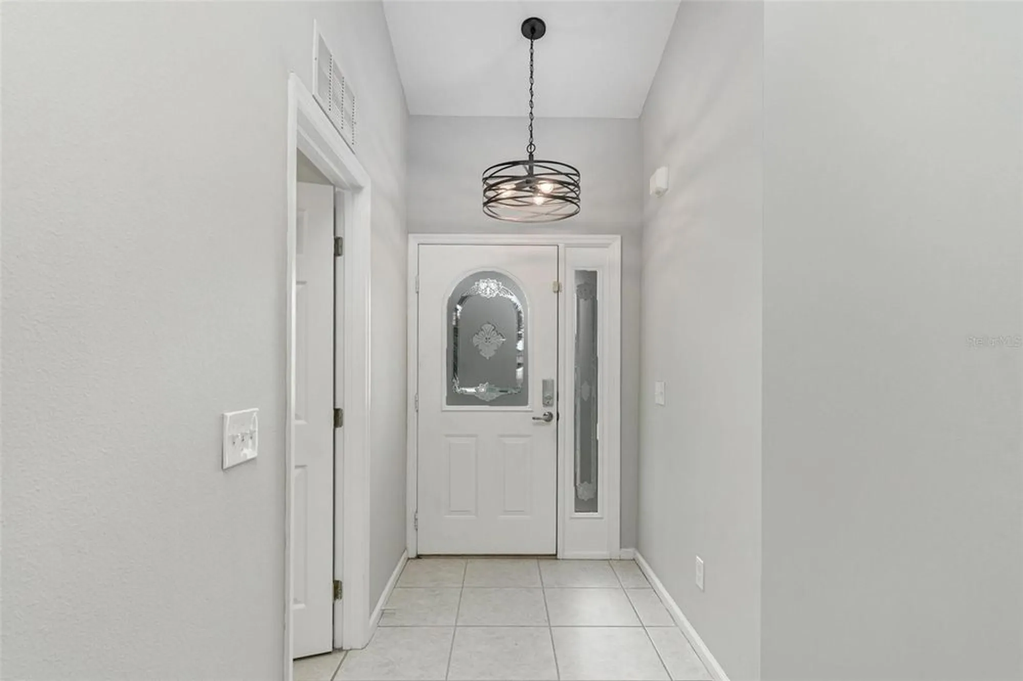 Property Slideshow image 4 of 26 | 5519 nw 25th loop, Ocala, FL, 34482