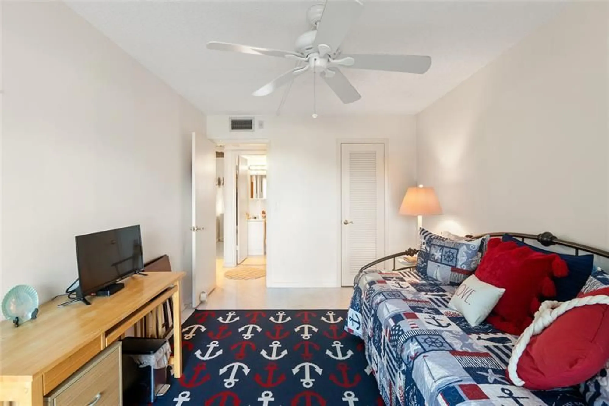 Property Slideshow image 19 of 35 | 2058 newport n # 2058, Deerfield Beach, FL, 33442