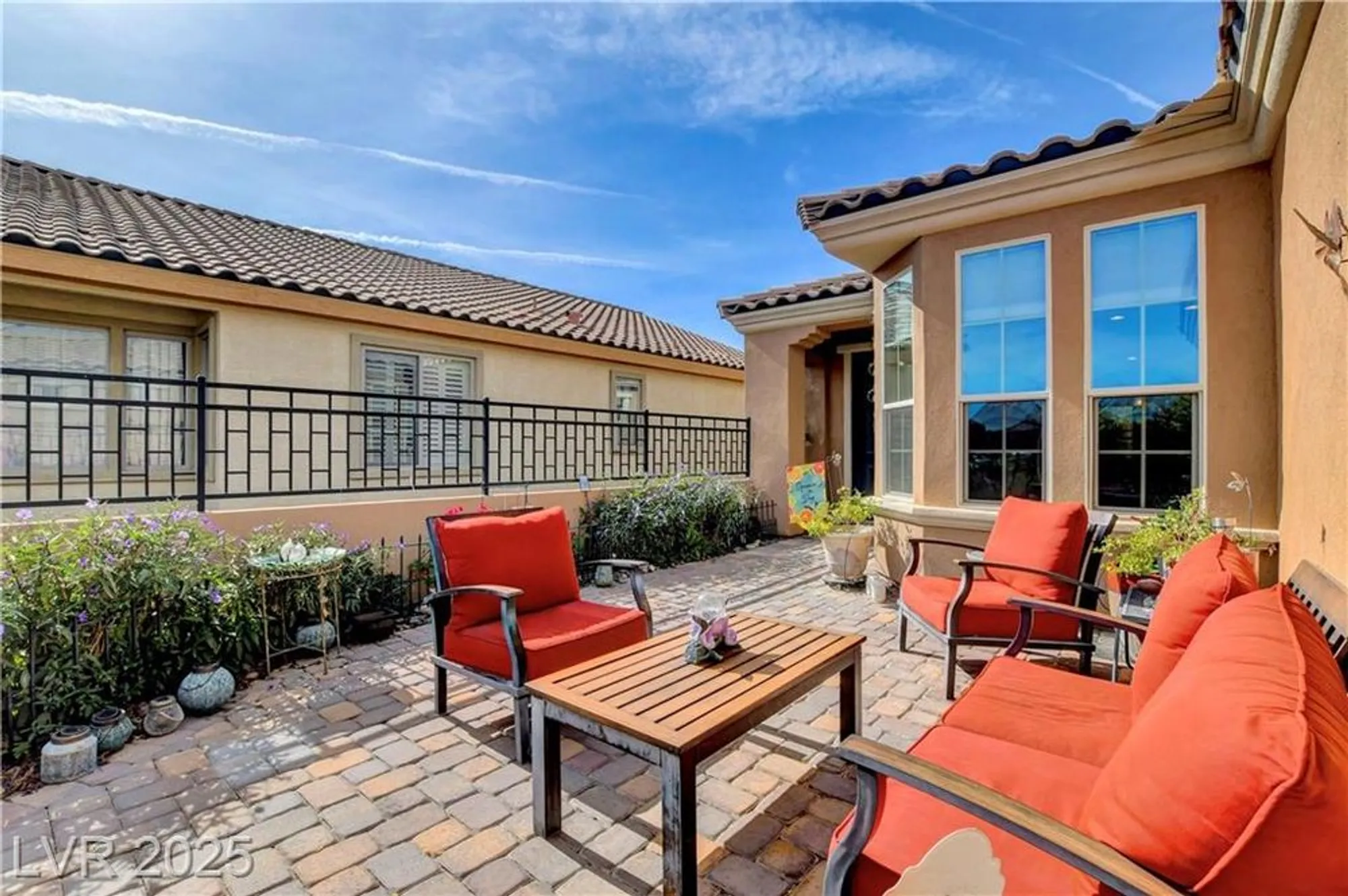 Property Slideshow image 6 of 82 | 5749 keystone crest st, North Las Vegas, NV, 89081