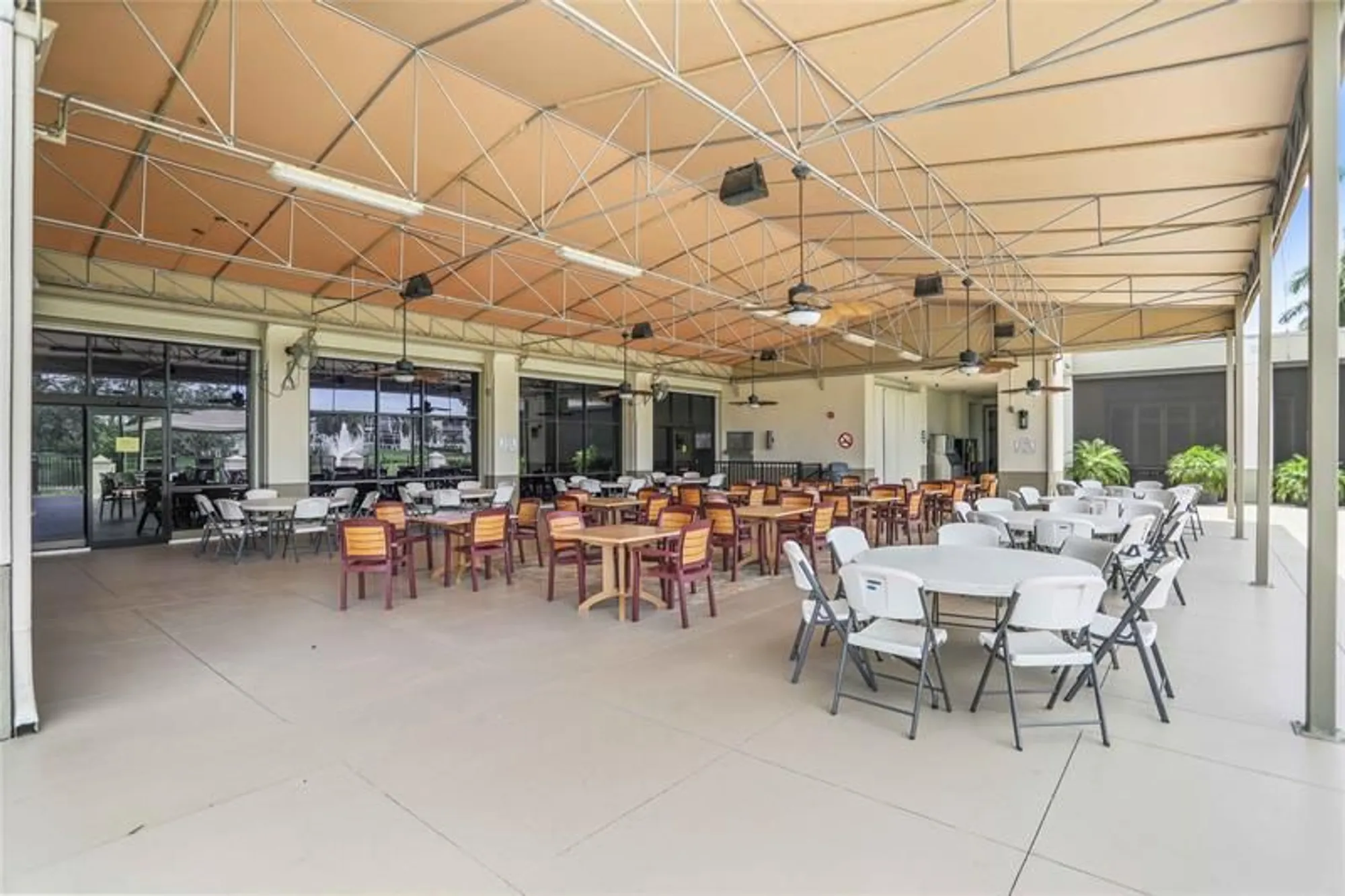 Property Slideshow image 7 of 26 | 2302 lucaya ln l4, Coconut Creek, FL, 33066