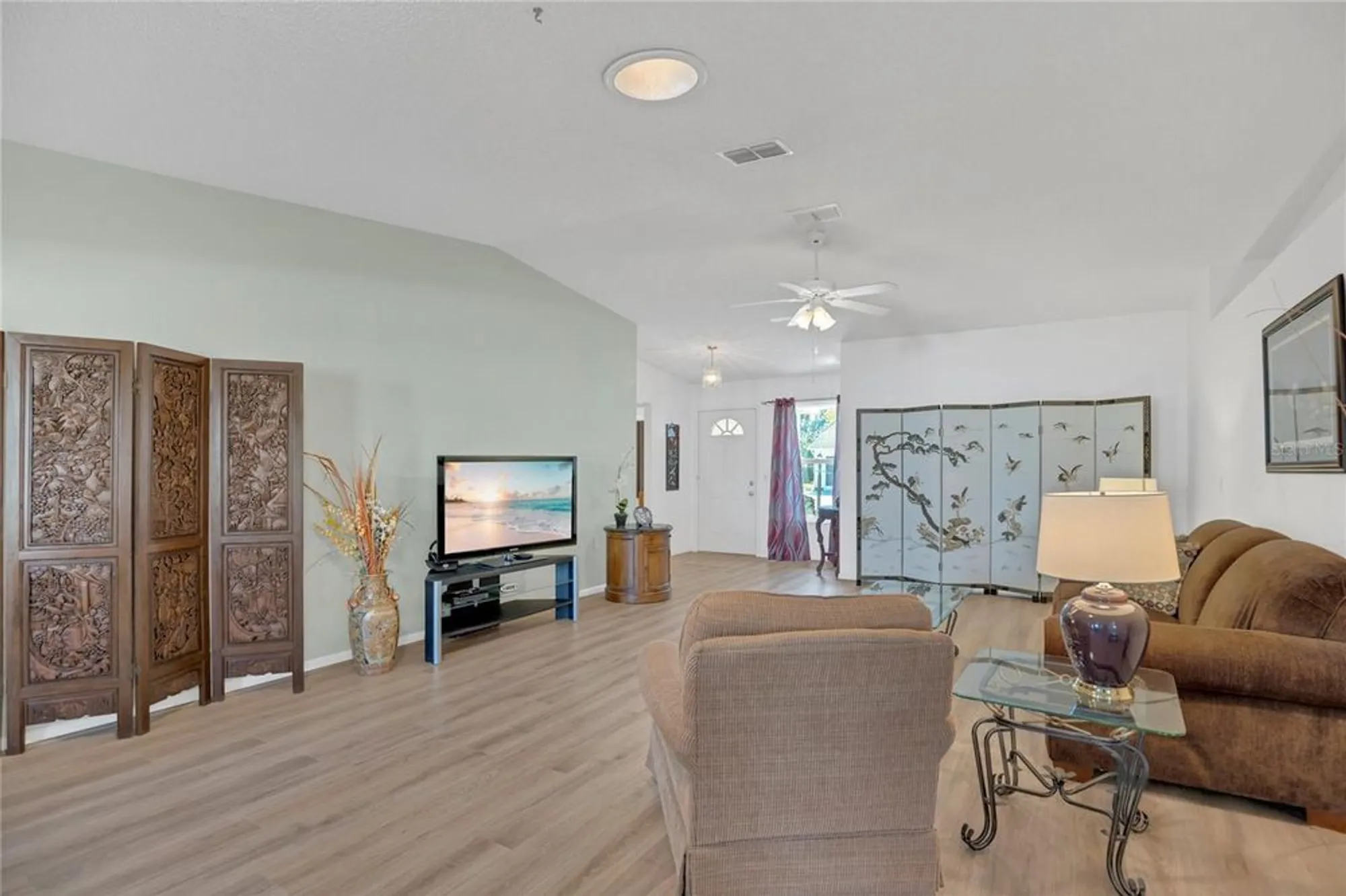 Property Slideshow image 8 of 45 | 131 willow brook dr, Leesburg, FL, 34748