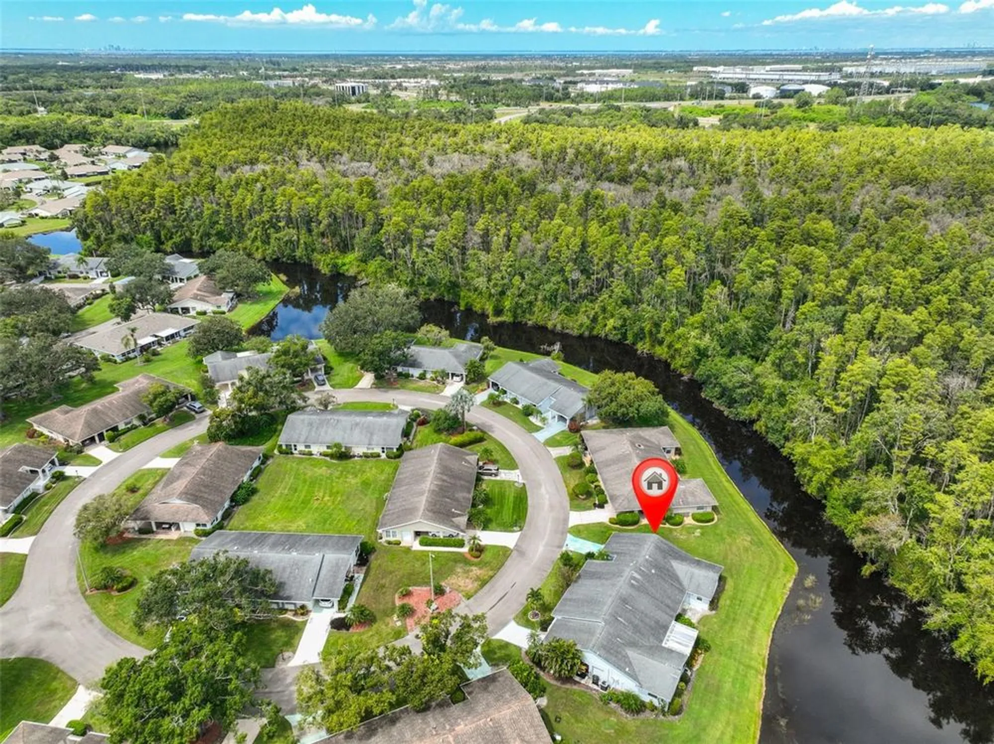 Property Slideshow image 36 of 45 | 2026 hawkhurst cir, Sun City Center, FL, 33573