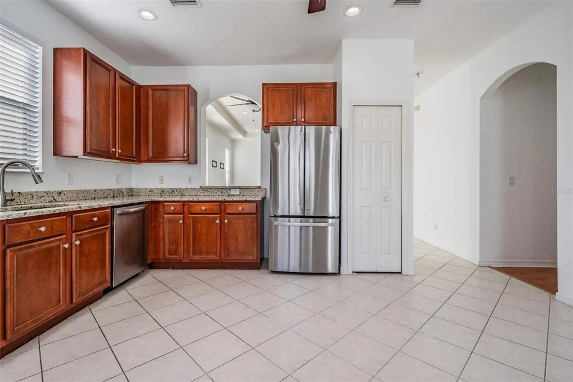 Property Slideshow image 8 of 43 | 218 summerside ct, Apollo Beach, FL, 33572