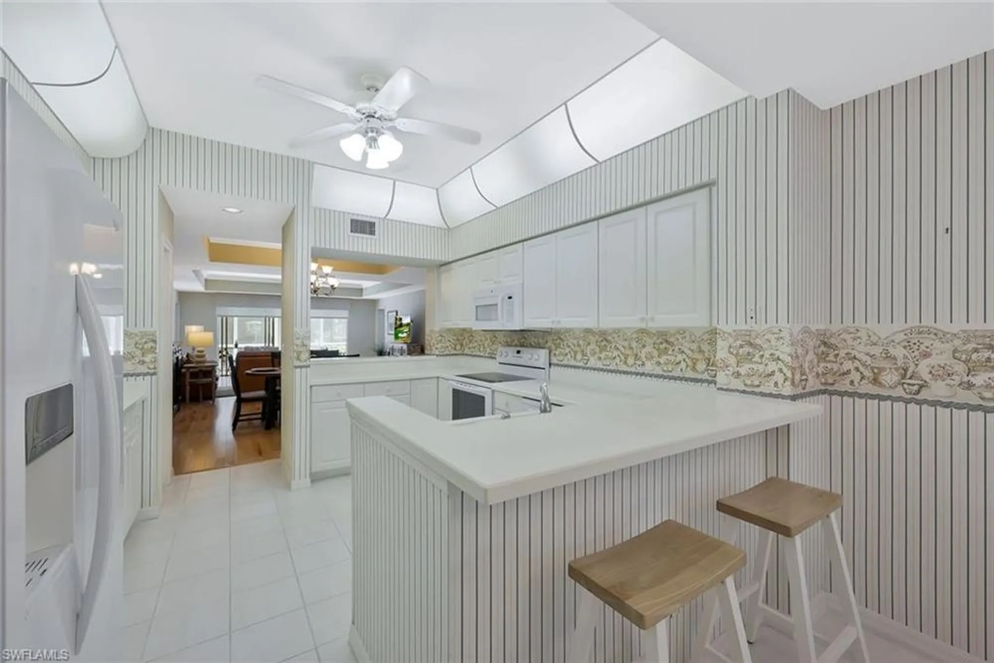 Property Slideshow image 6 of 22 | 180 via perignon # 101, Naples, FL, 34119