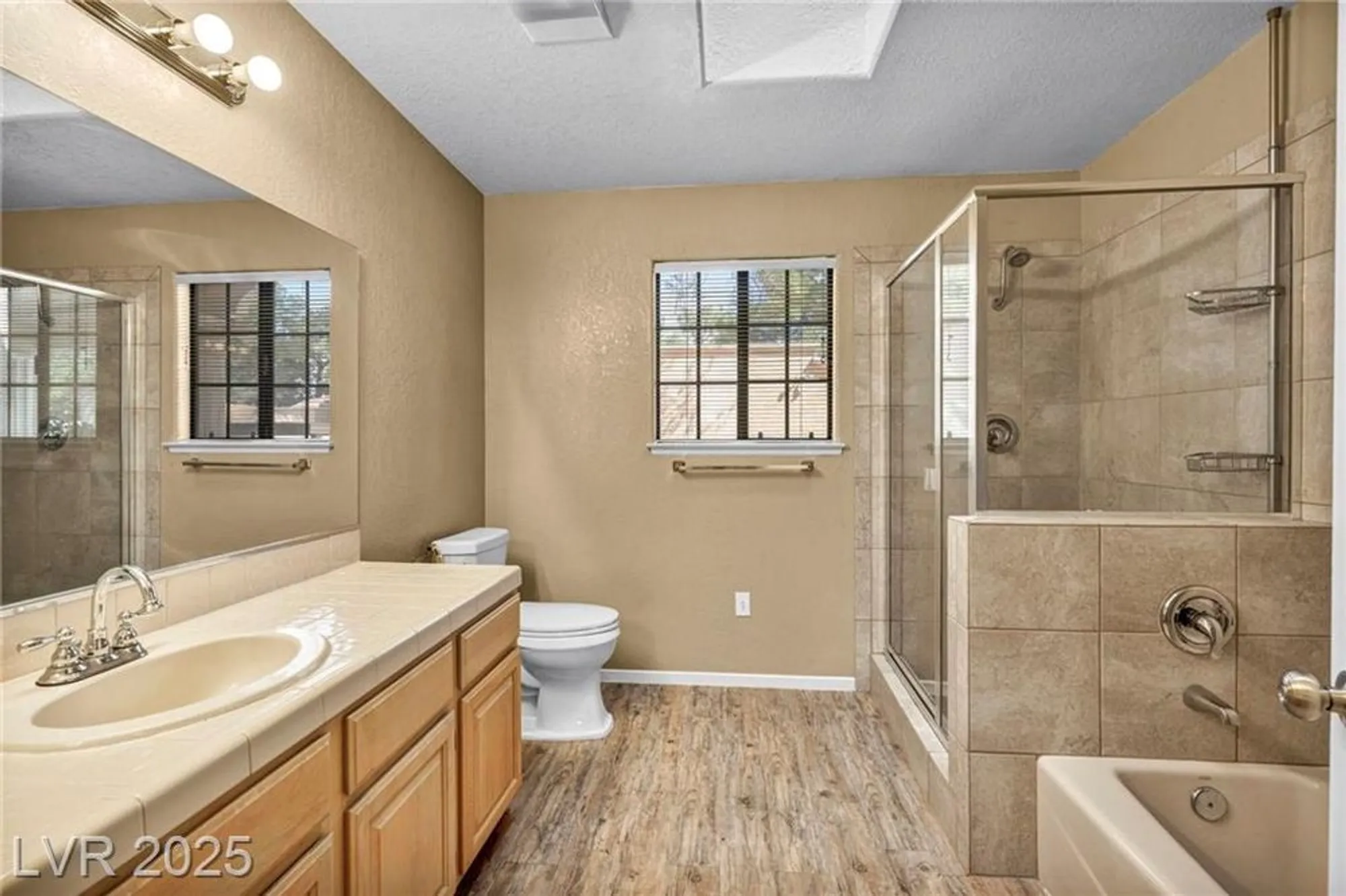 Property Slideshow image 7 of 44 | 2851 s valley view blvd unit 1025, Las Vegas, NV, 89102