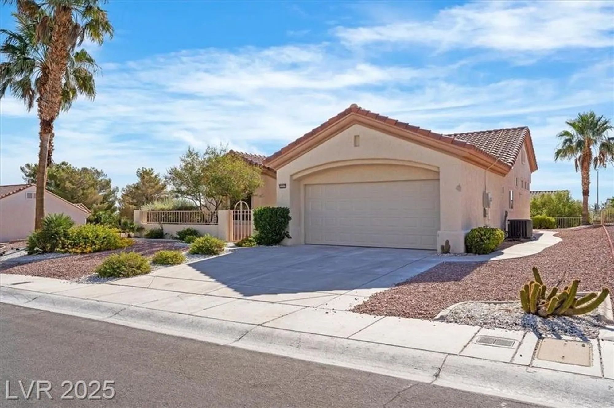 Property Slideshow image 9 of 35 | 2652 youngdale dr, Las Vegas, NV, 89134