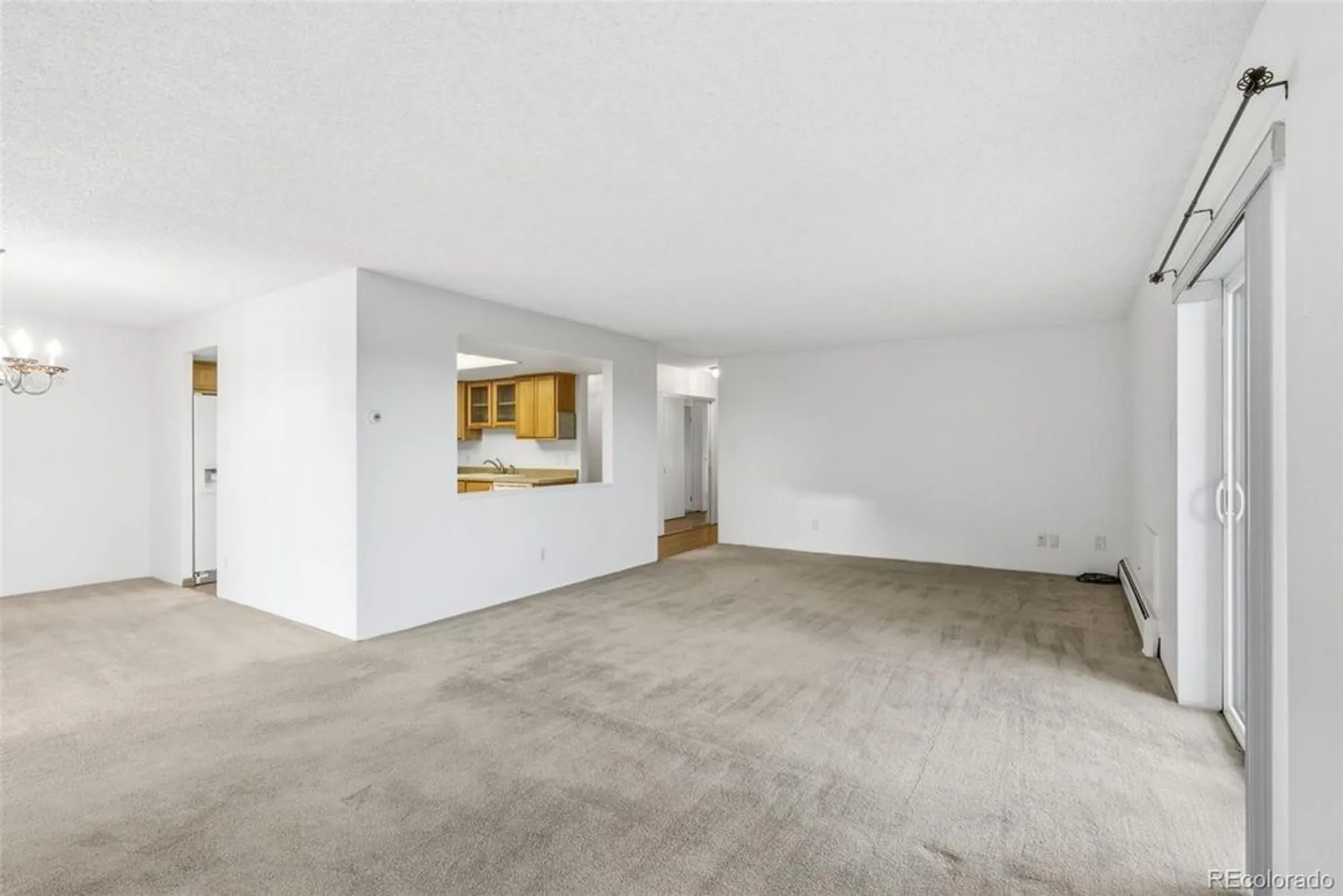 Property Slideshow image 8 of 49 | 13850 e marina dr apt 301, Aurora, CO, 80014