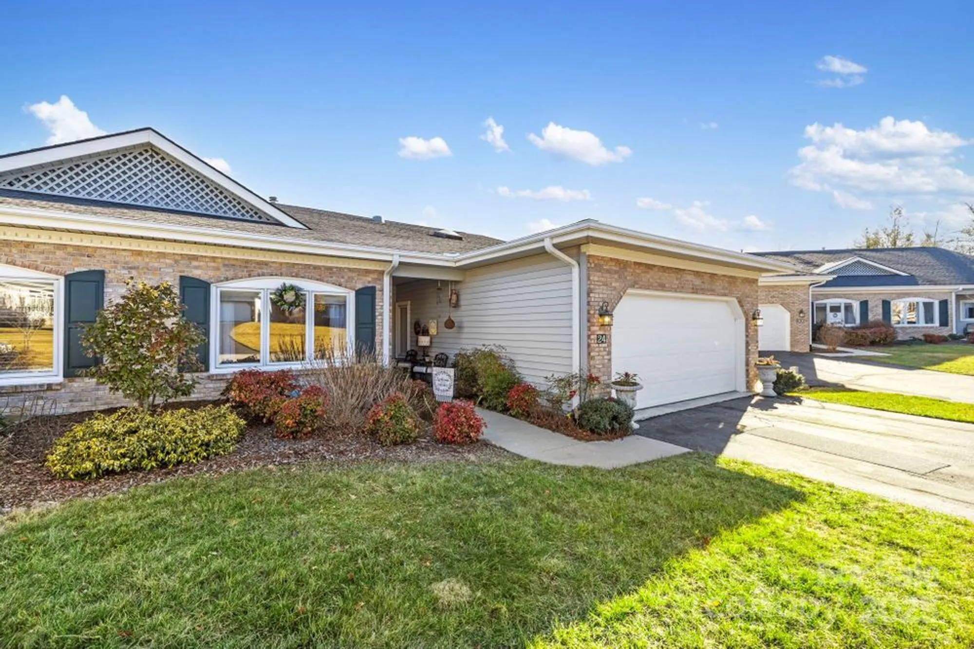 Property Slideshow image 3 of 32 | 24 country meadows ln, Hendersonville, NC, 28792