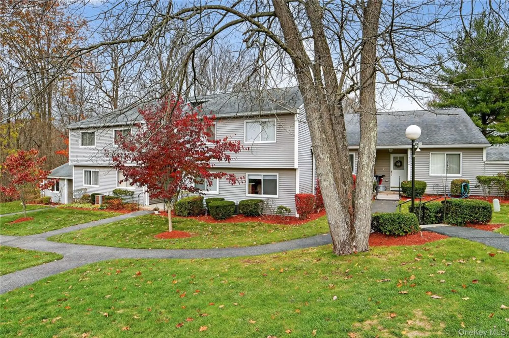 Property Slideshow image 2 of 39 | 175 long hill dr b, Yorktown Heights, NY, 10598