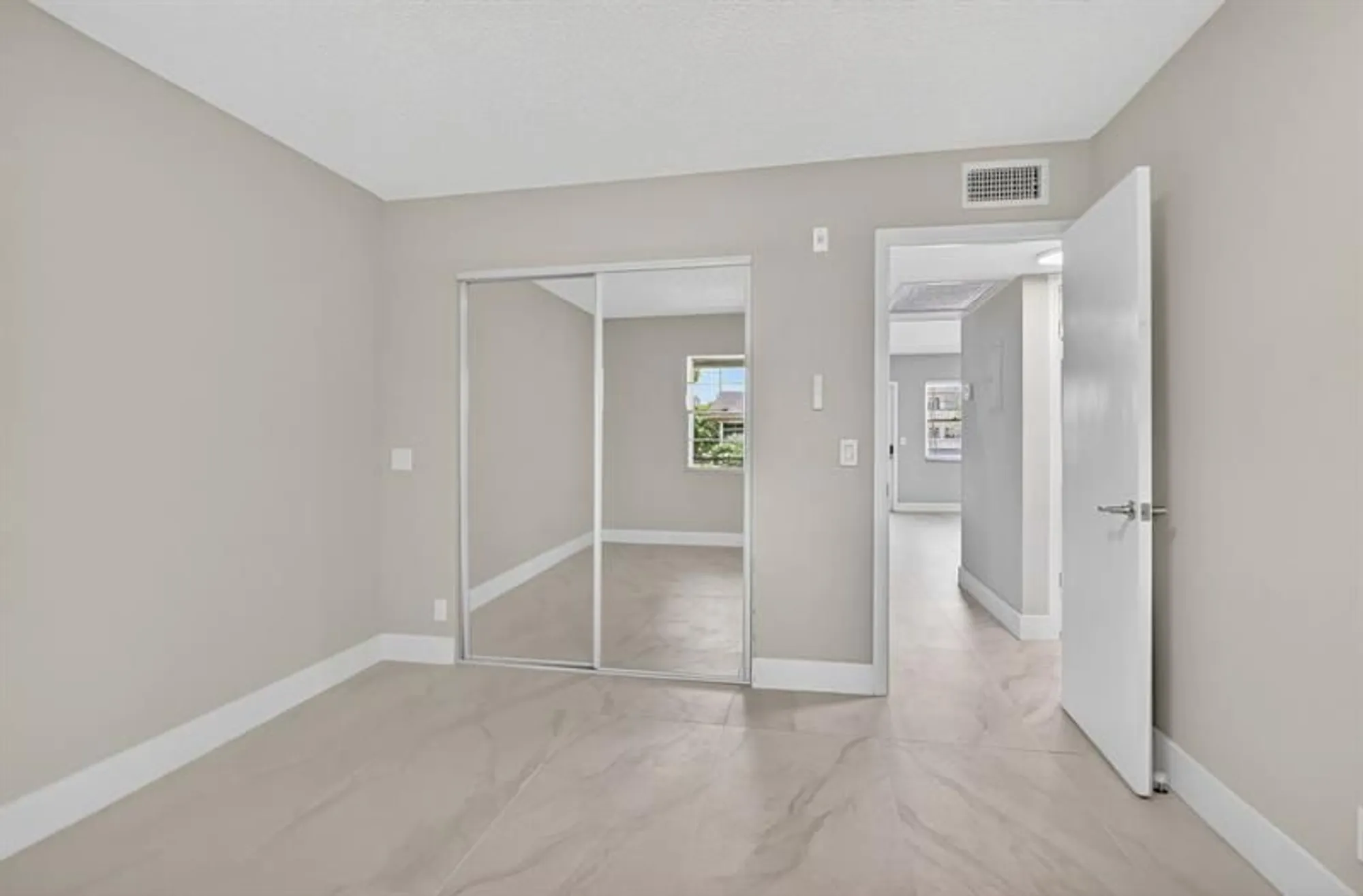 Property Slideshow image 13 of 69 | 186 upminster i # 186, Deerfield Beach, FL, 33442