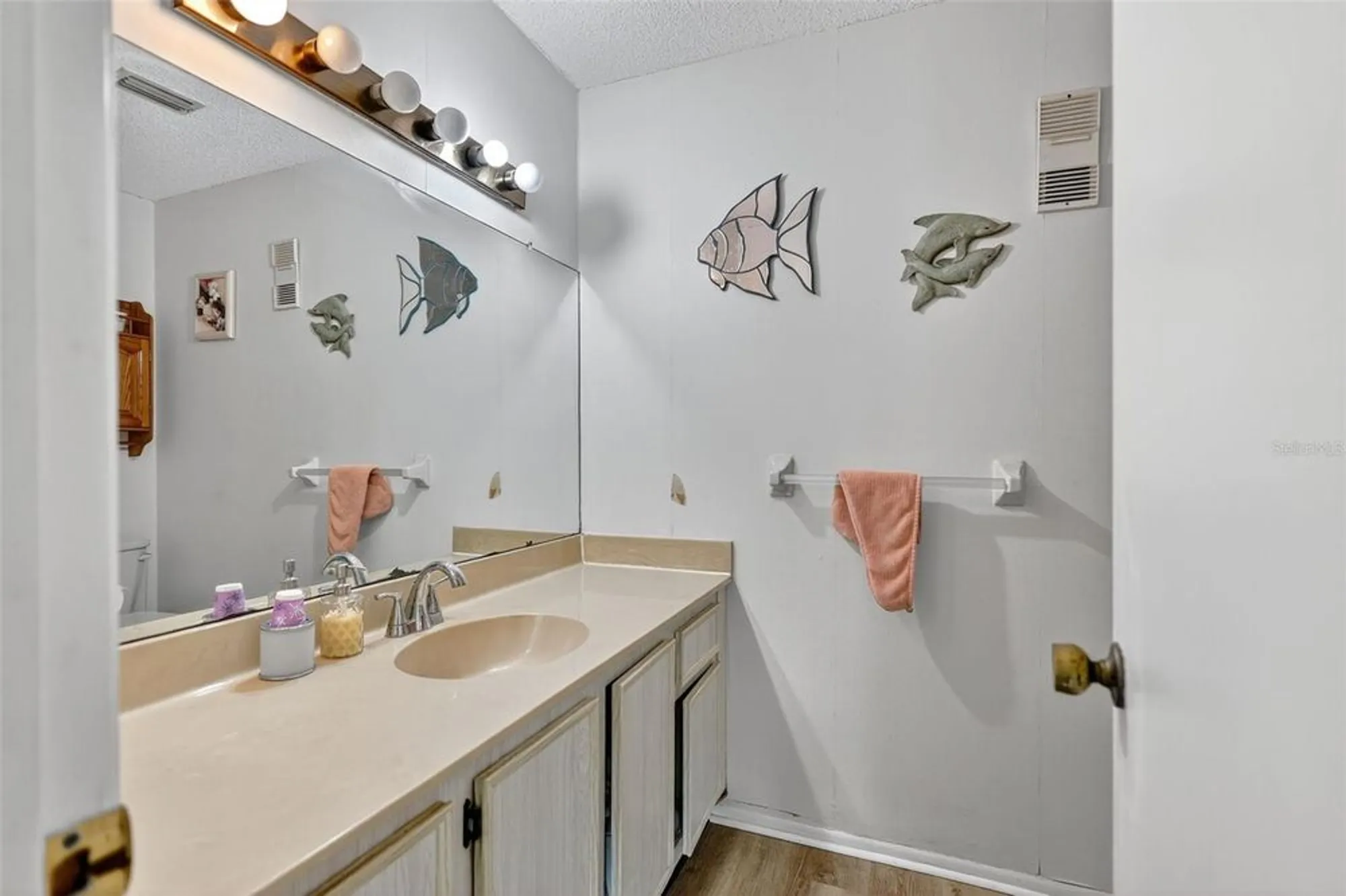 Property Slideshow image 25 of 36 | 5975 terrace park dr n unit 209, Saint Petersburg, FL, 33709