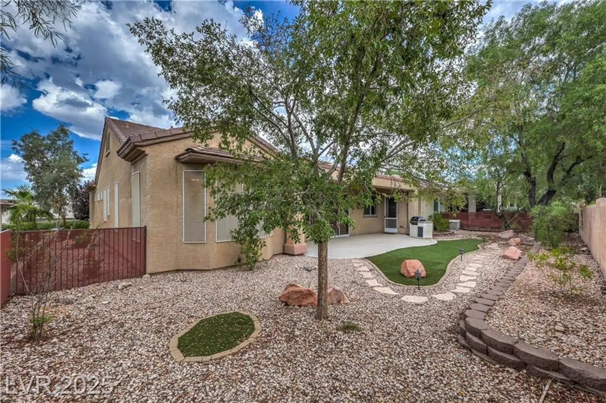 Property Slideshow image 25 of 35 | 2563 collinsville dr, Henderson, NV, 89052