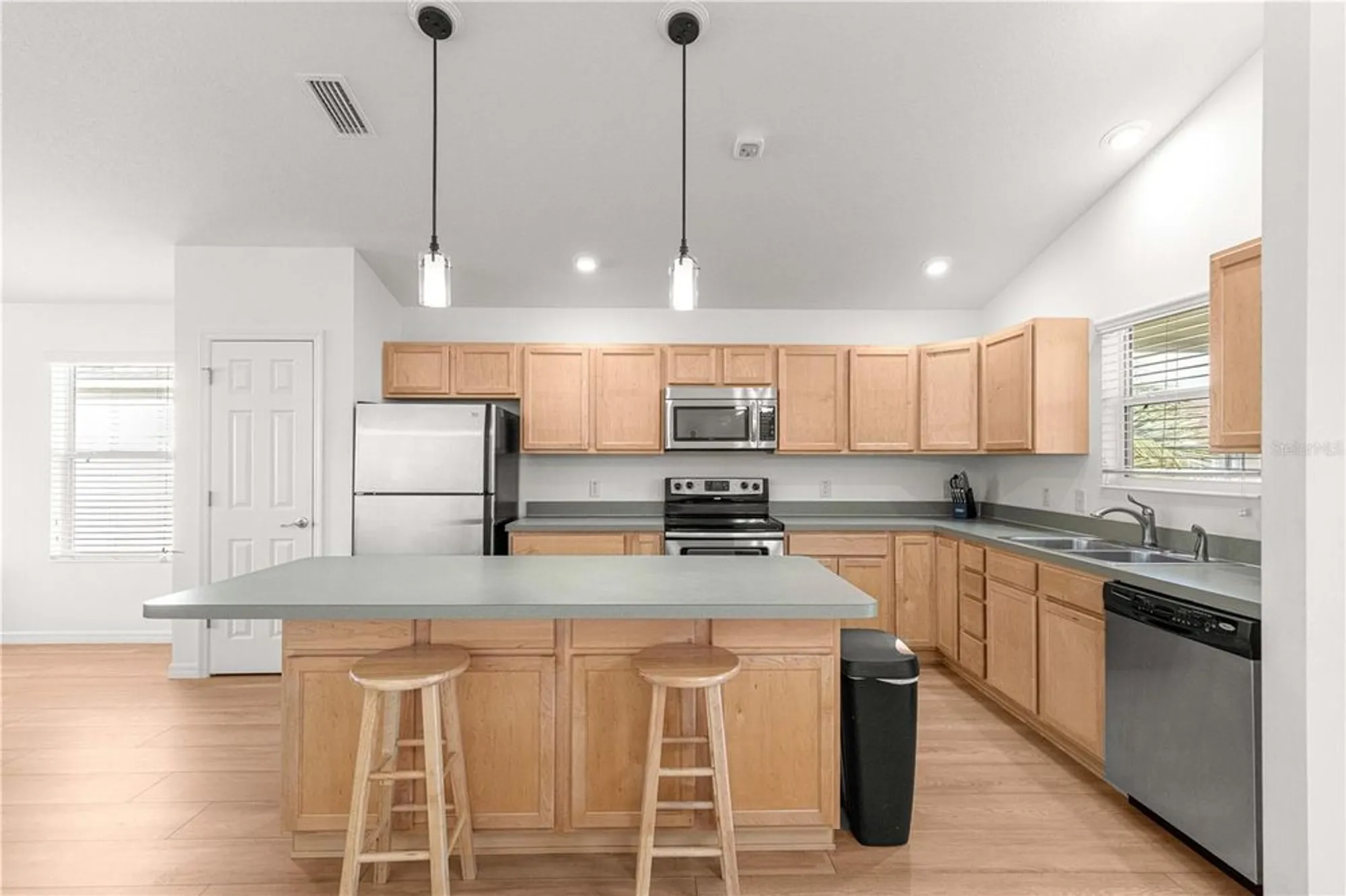 Property Slideshow image 20 of 47 | 2418 hopespring loop, The Villages, FL, 32162