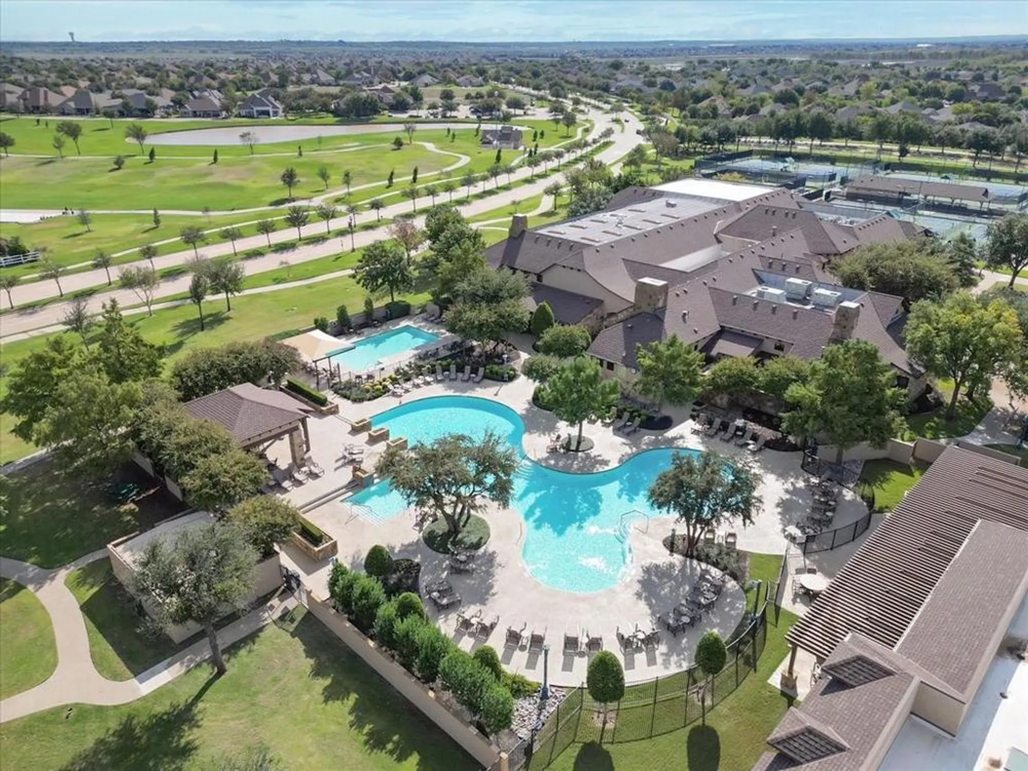 Property Slideshow image 34 of 38 | 12225 grosbeak dr, Denton, TX, 76207