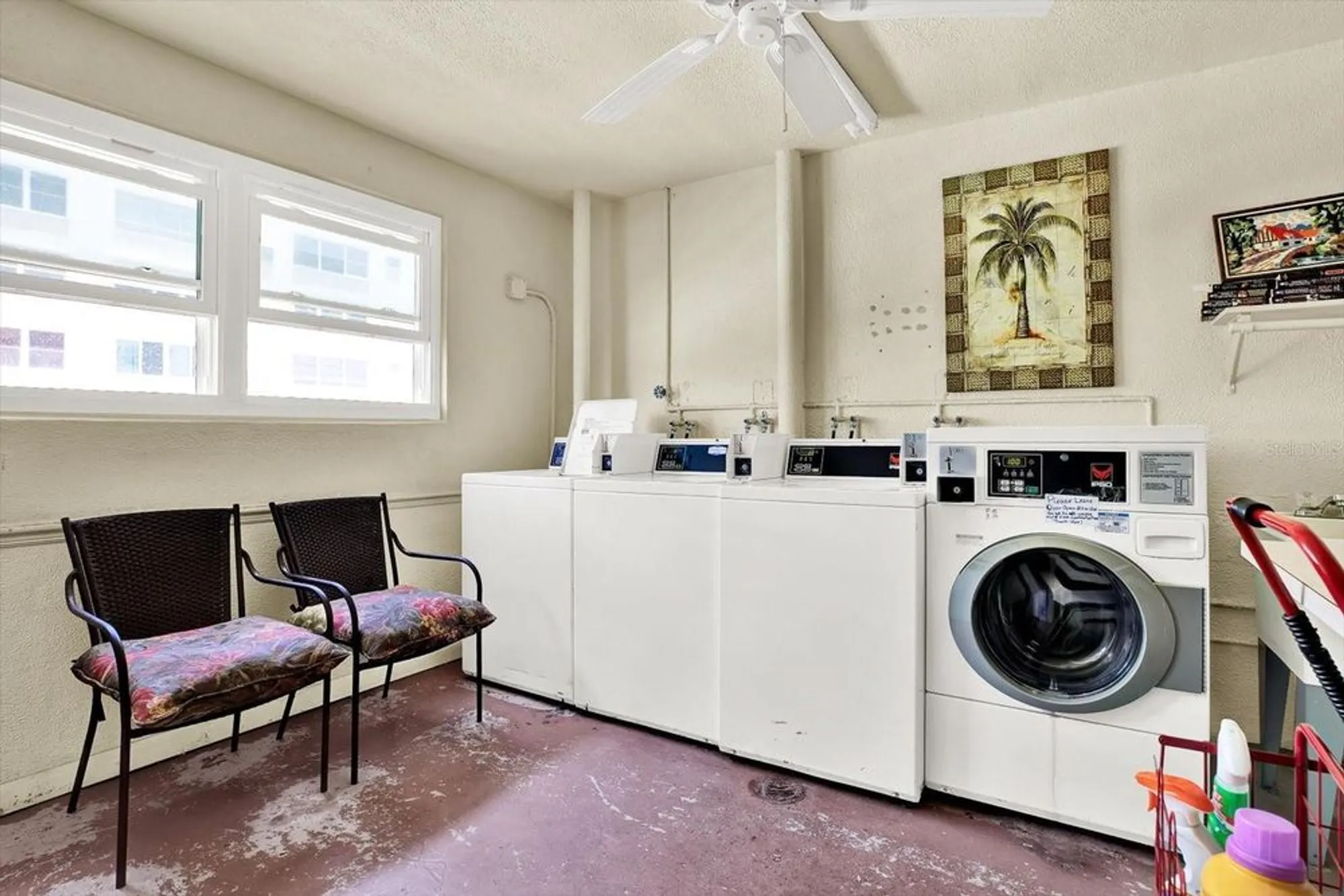 Property Slideshow image 23 of 32 | 2960 59th st 108, Gulfport, FL, 33707