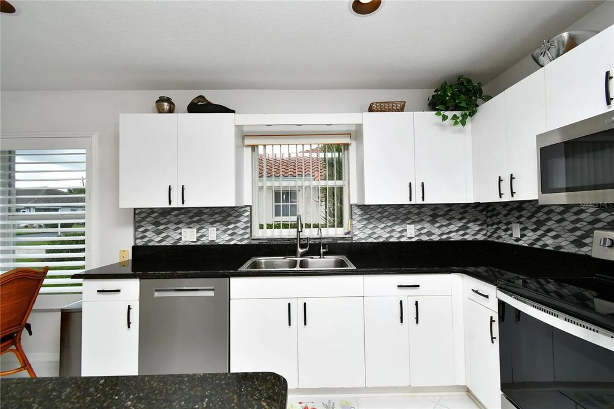 Property Slideshow image 14 of 38 | 2041 king tarpon dr, Punta Gorda, FL, 33955