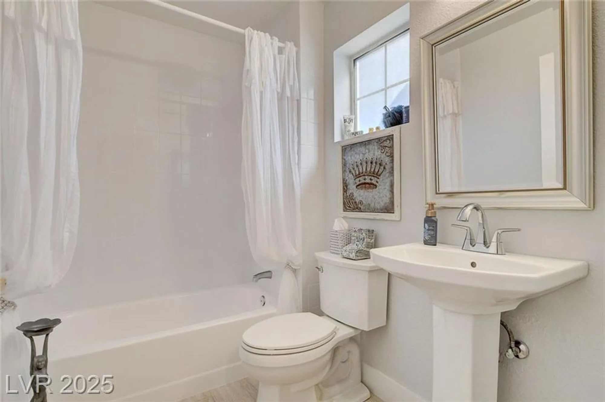 Property Slideshow image 32 of 42 | 9037 grayling dr, Las Vegas, NV, 89134