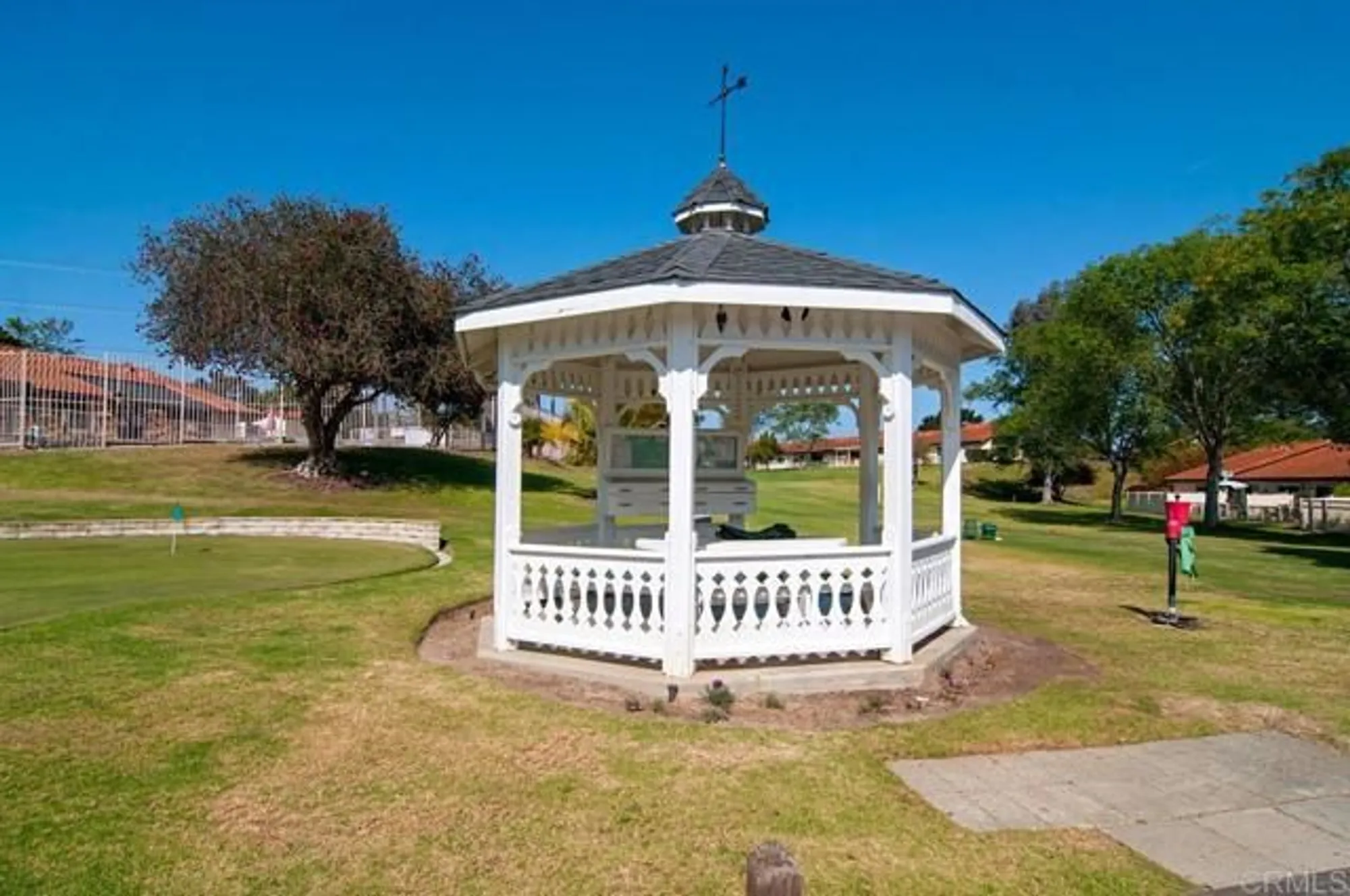 Property Slideshow image 12 of 19 | 245 fairlee ln, Encinitas, CA, 92024