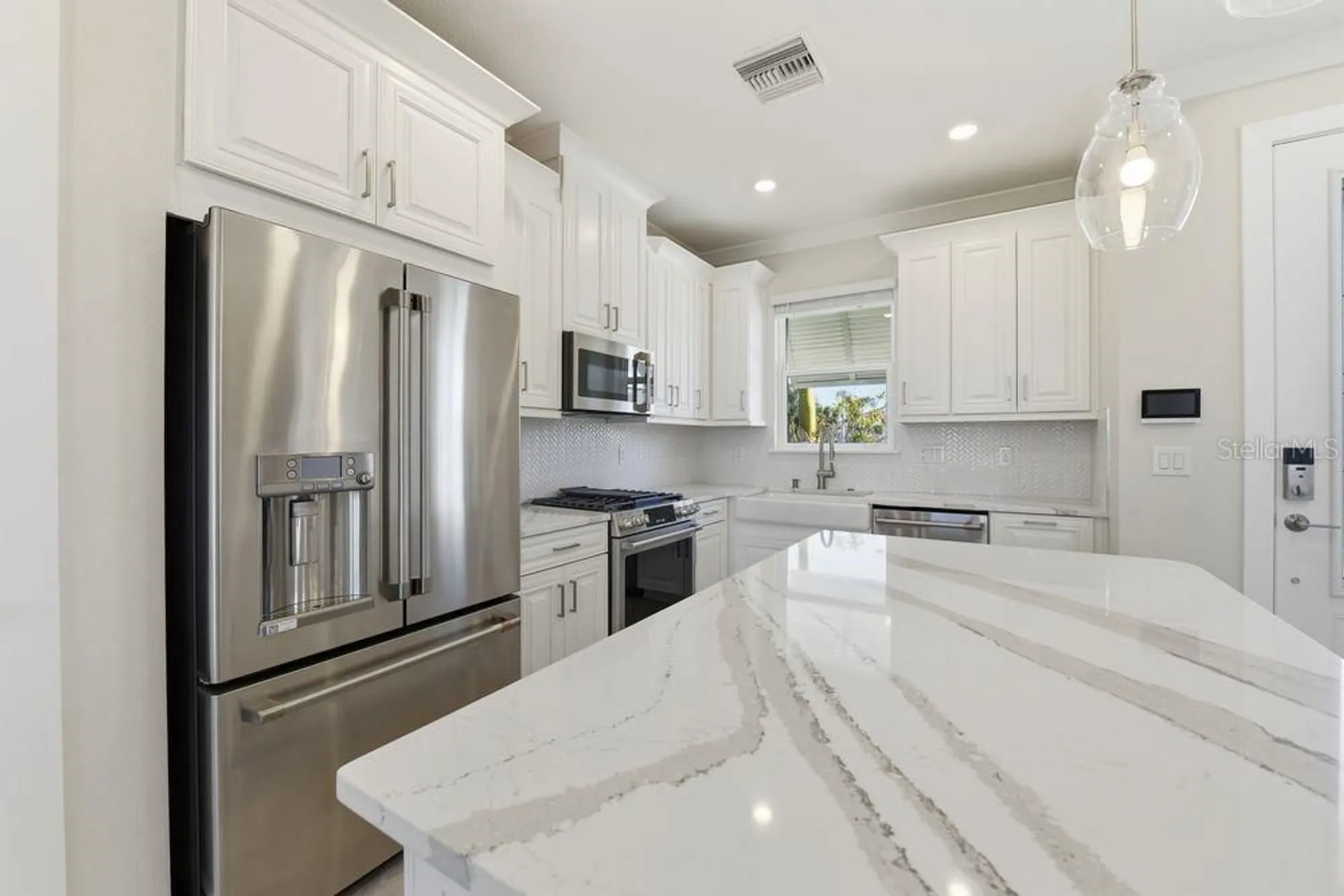 Property Slideshow image 7 of 55 | 4052 santa caterina blvd # 10101, Bradenton, FL, 34211