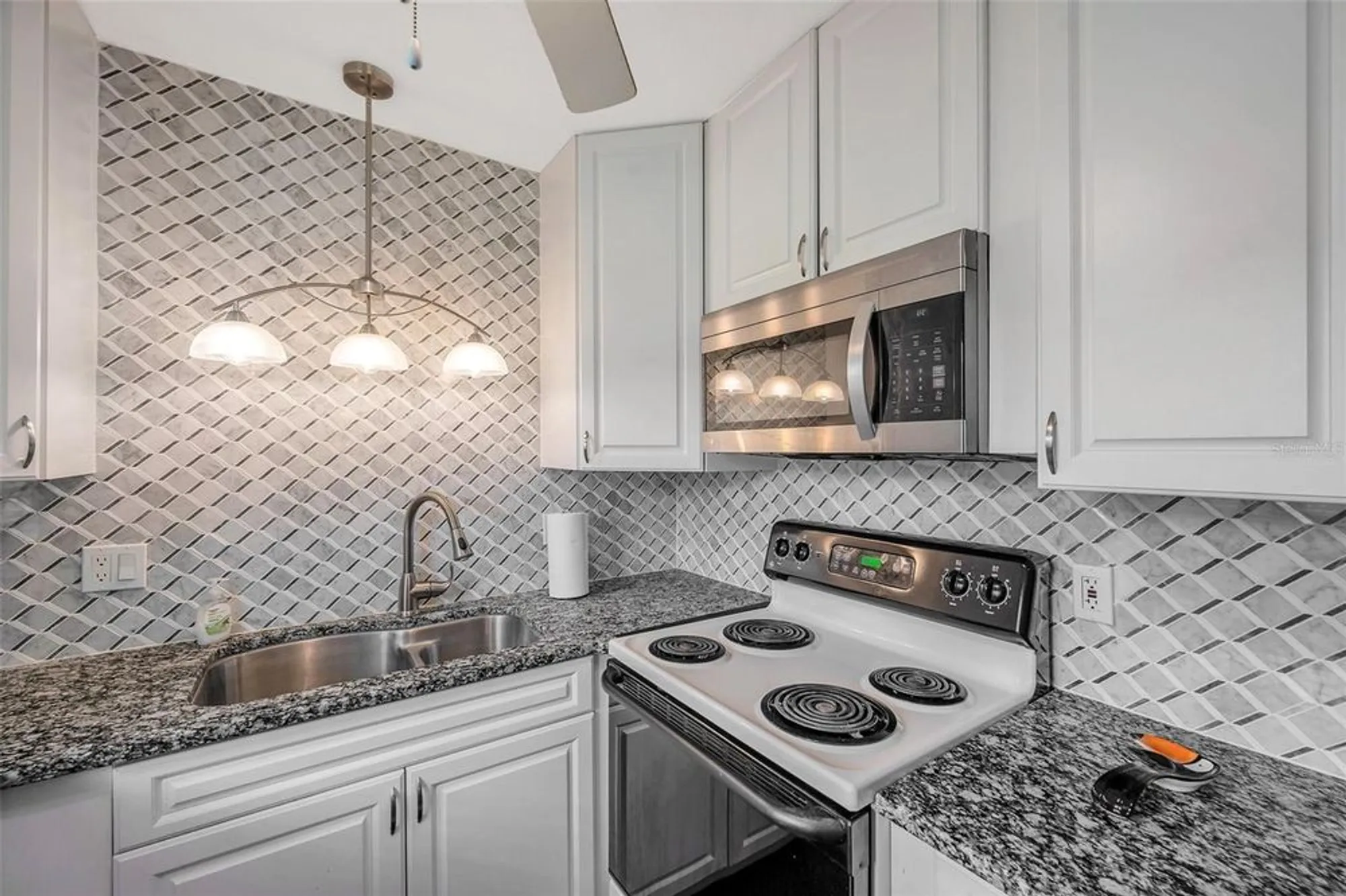 Property Slideshow image 11 of 56 | 1801 bedford ter apt 221, Sun City Center, FL, 33573