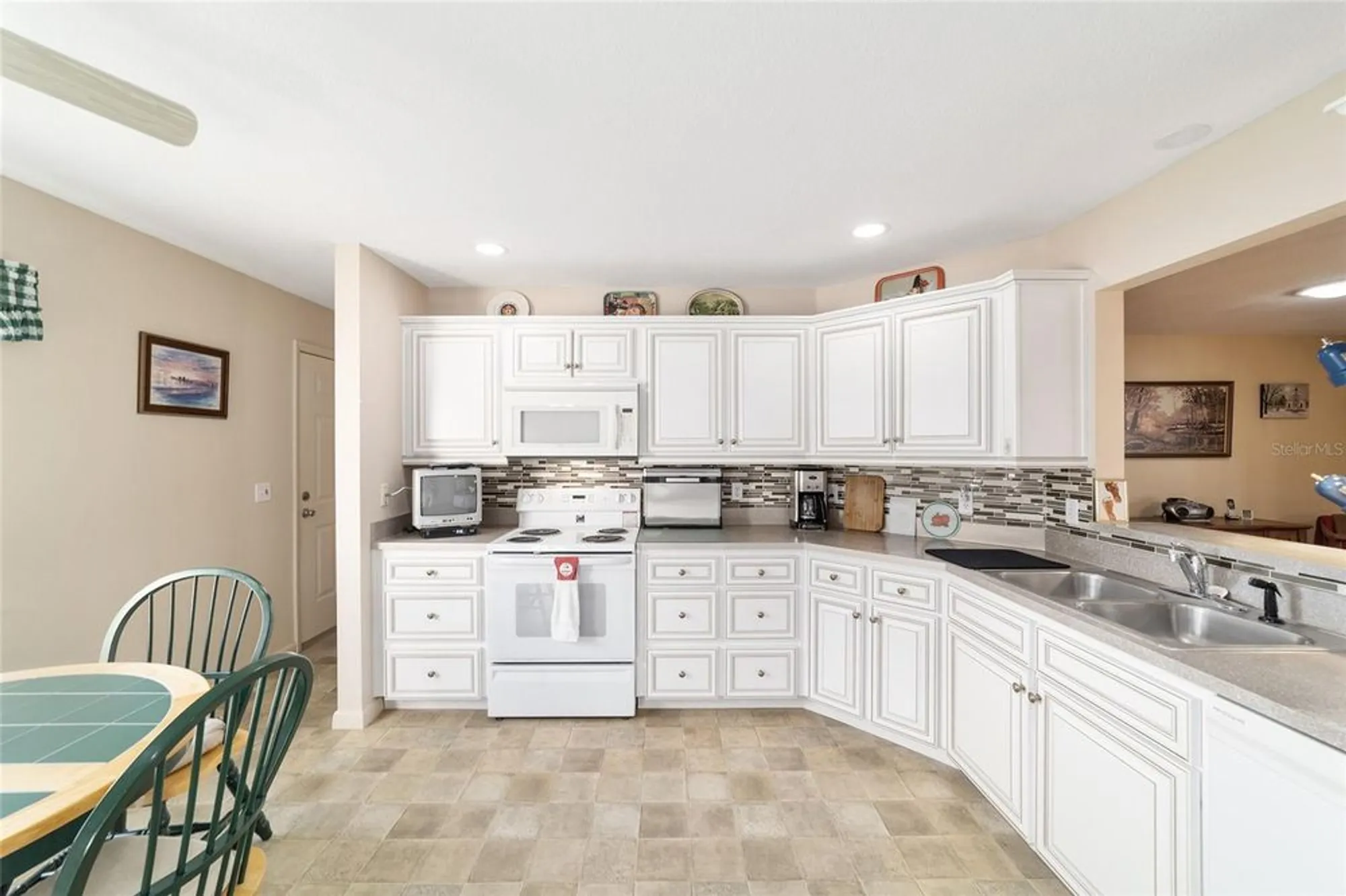 Property Slideshow image 11 of 34 | 9788 sw 99th ave, Ocala, FL, 34481