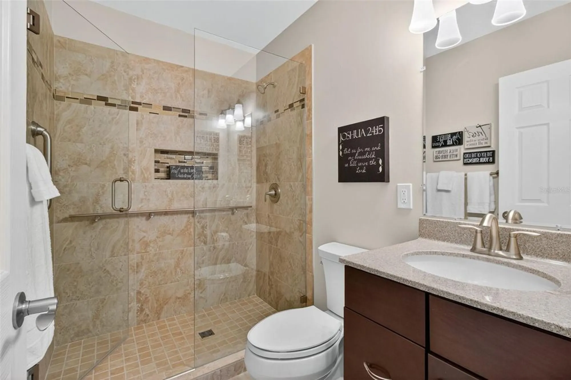 Property Slideshow image 12 of 59 | 2170 americus blvd n apt 70, Clearwater, FL, 33763