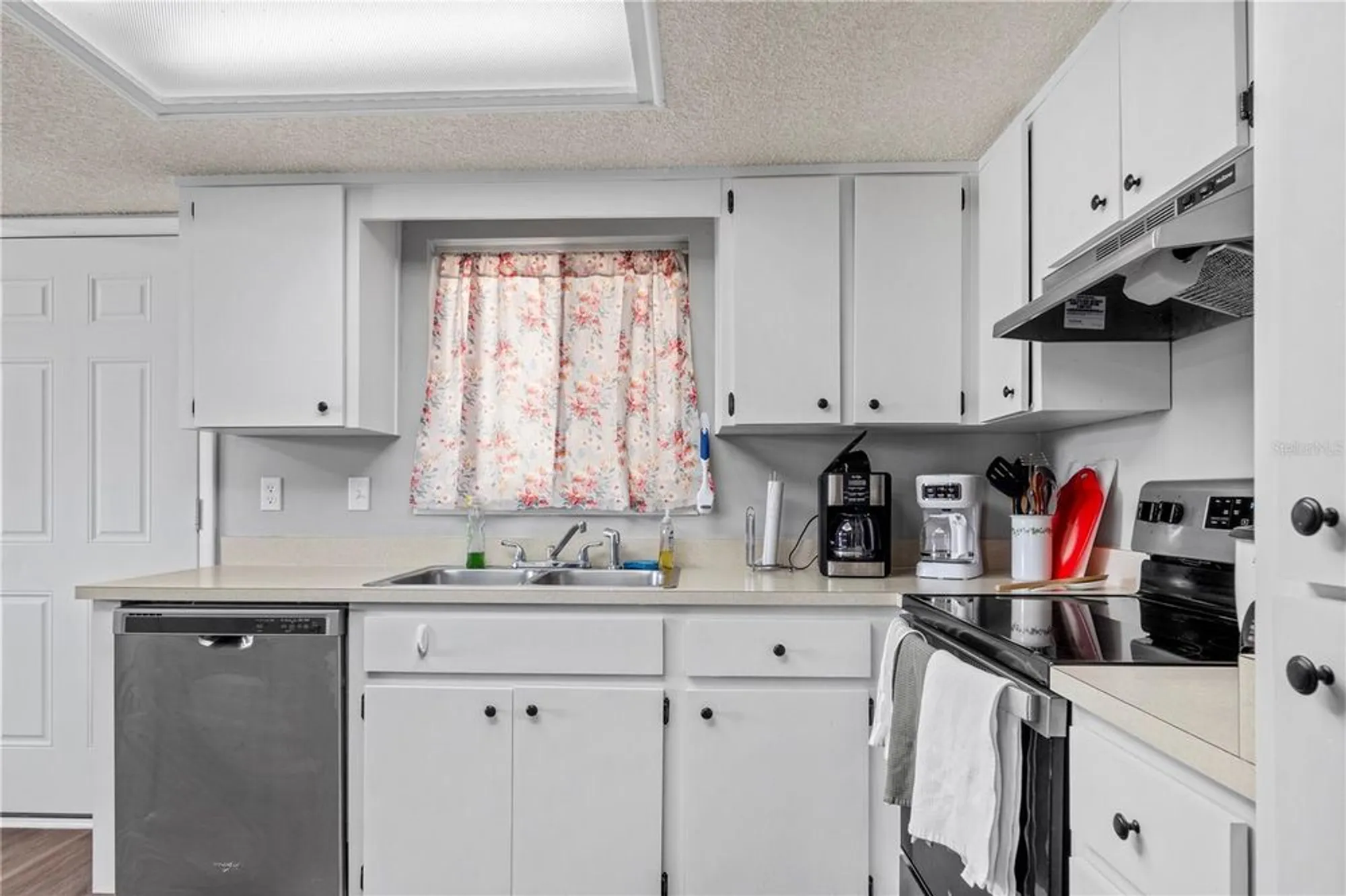 Property Slideshow image 11 of 31 | 10210 sw 93rd ave, Ocala, FL, 34481