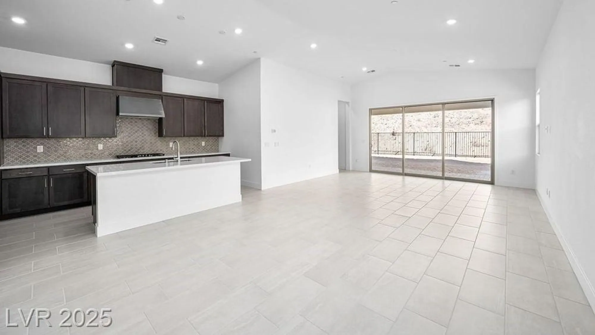 Property Slideshow image 3 of 43 | 226 piazzetta dr, Henderson, NV, 89011