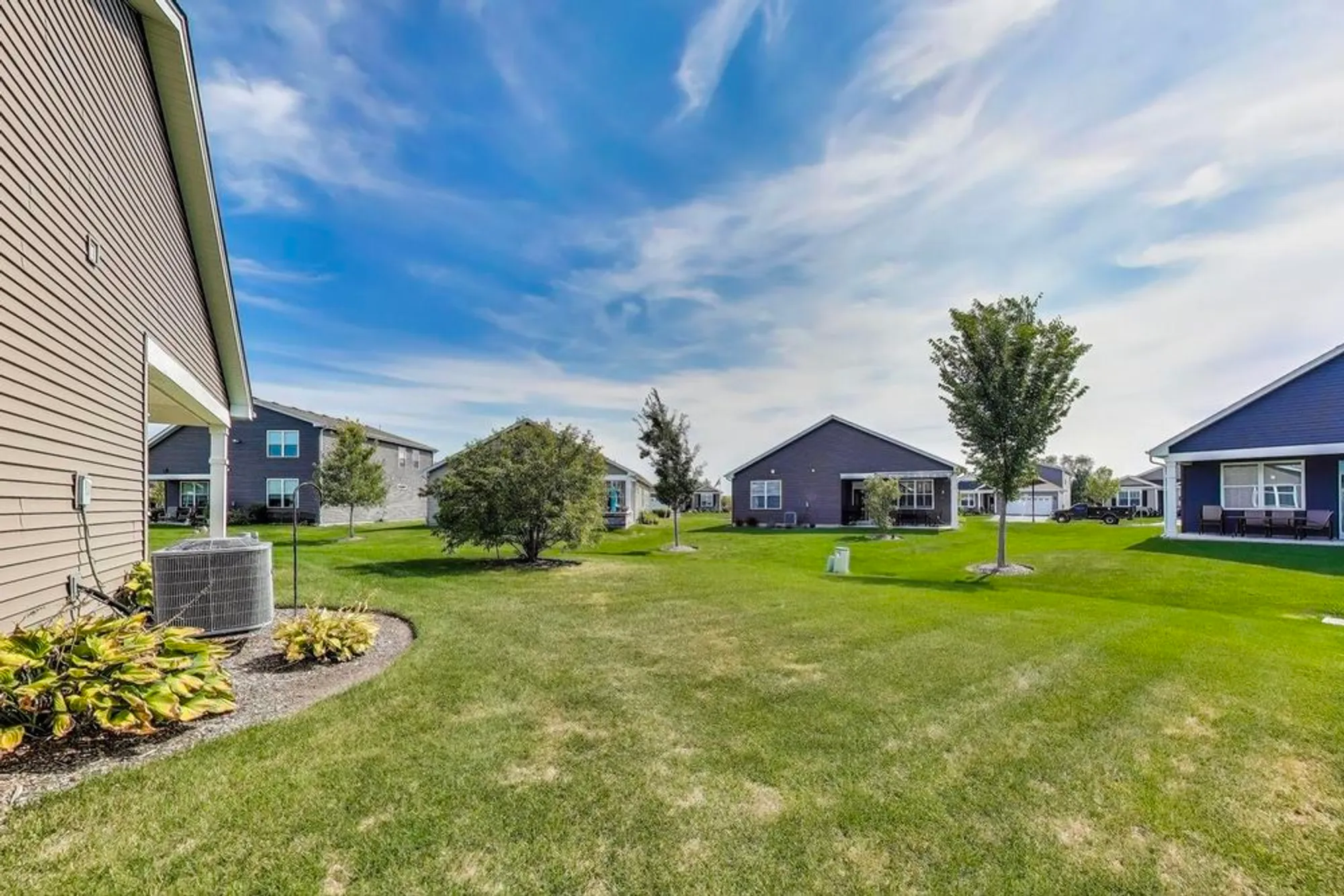 Property Slideshow image 28 of 30 | 2358 cannon dr, Pingree Grove, IL, 60140