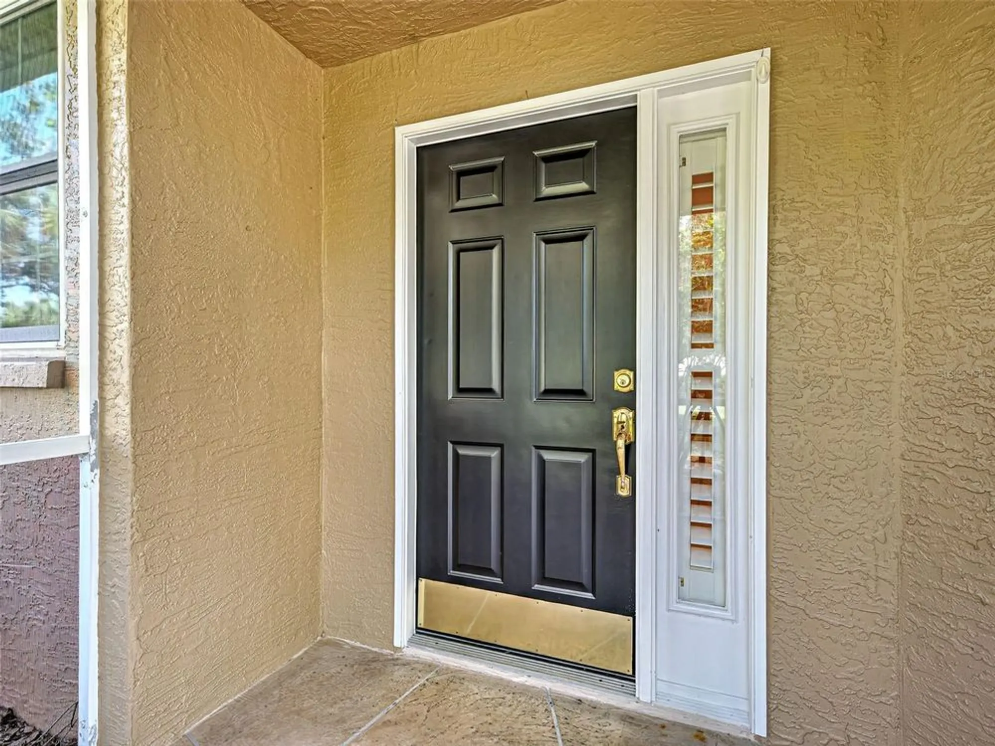 Property Slideshow image 7 of 54 | 912 barclay ct, Venice, FL, 34293