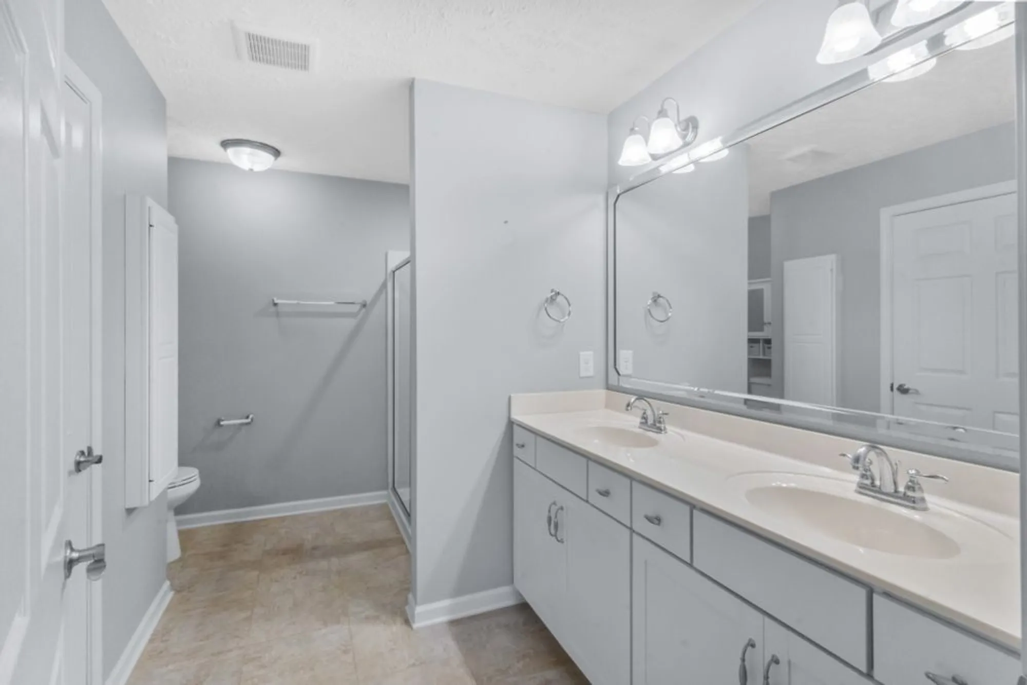 Property Slideshow image 23 of 34 | 395 devon chase hl 6501, Gallatin, TN, 37066