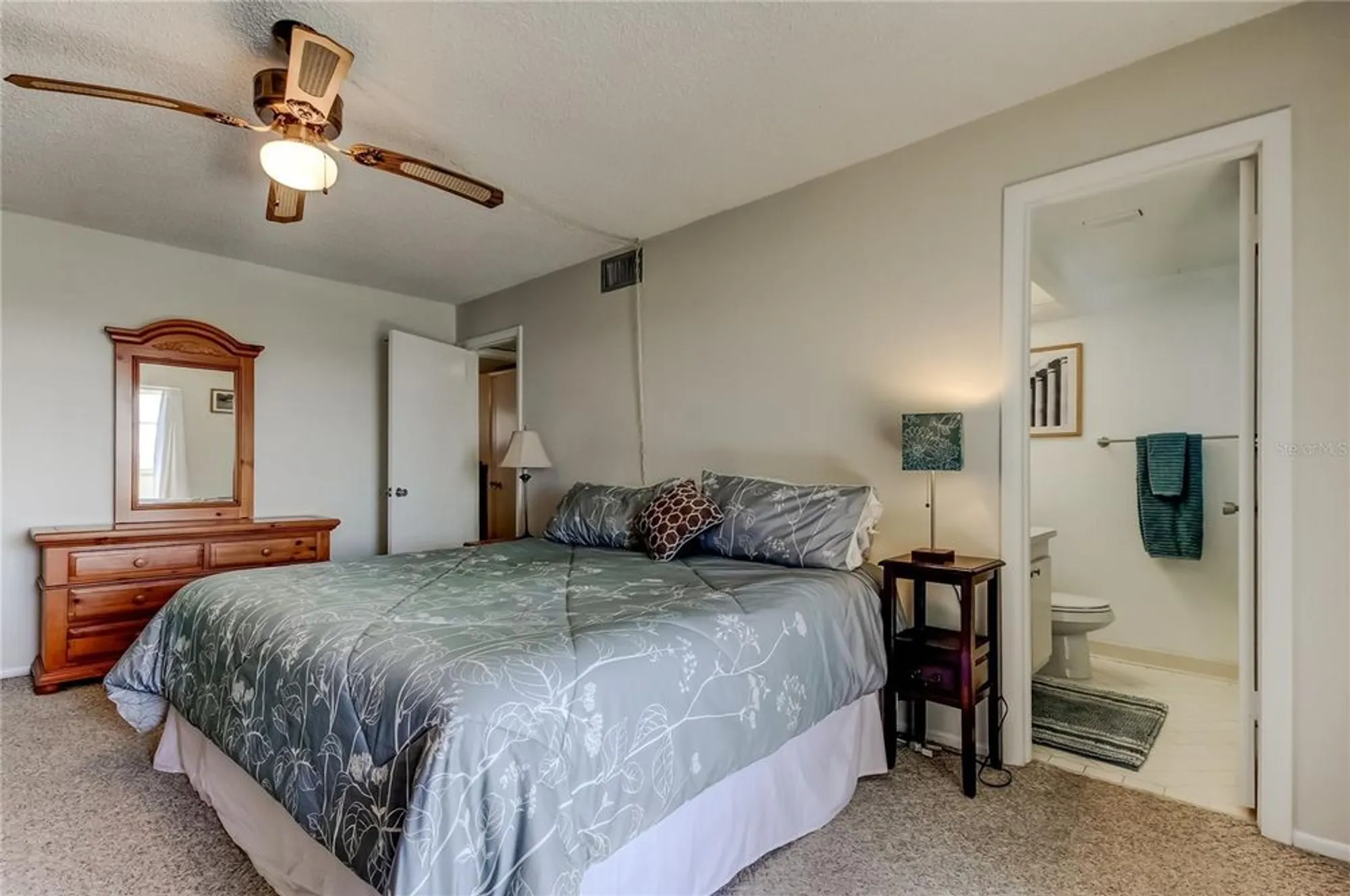 Property Slideshow image 15 of 45 | 4775 cove cir apt 1008, St Petersburg, FL, 33708