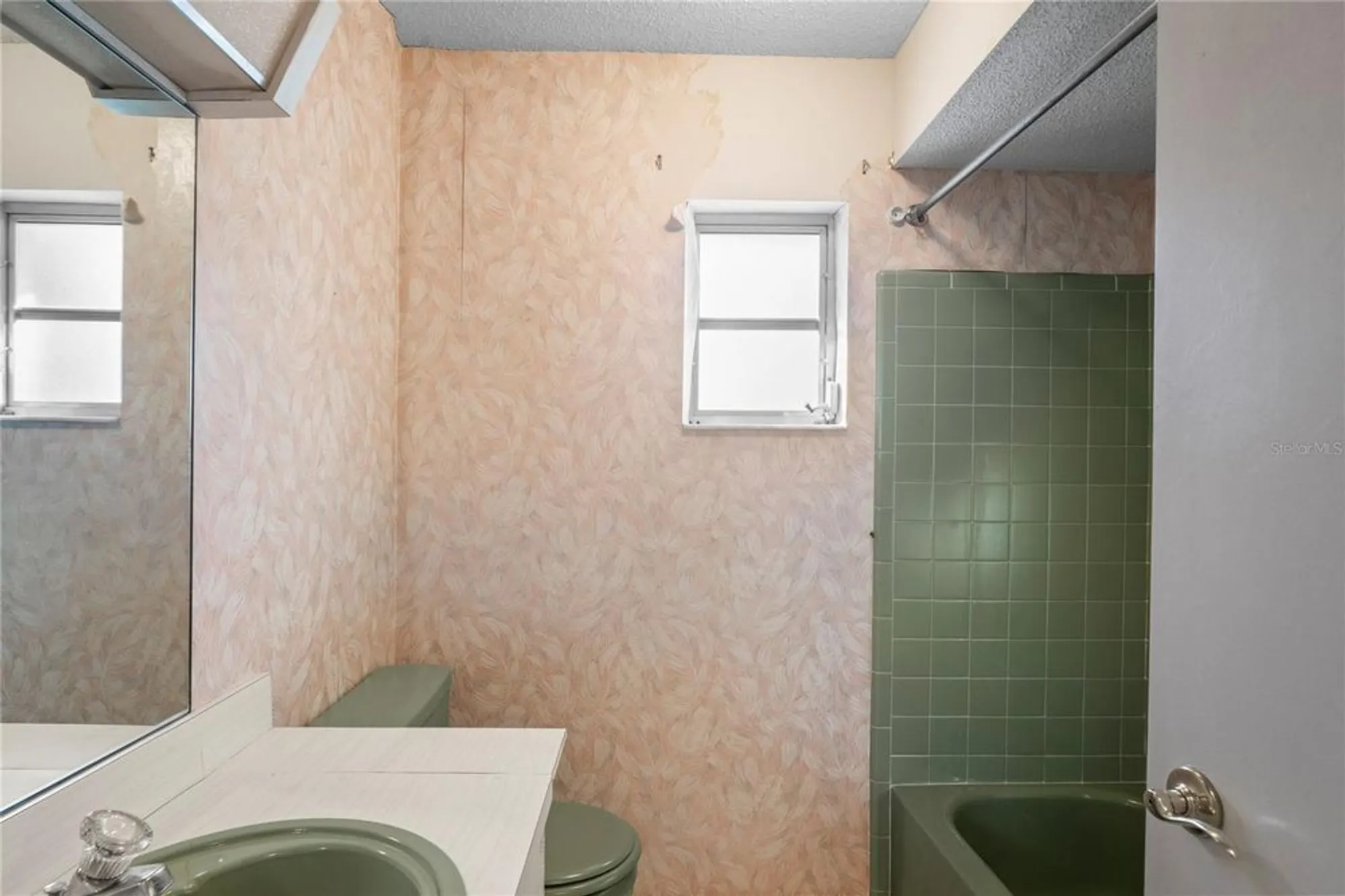 Property Slideshow image 31 of 75 | 8718 benton dr, Port Richey, FL, 34668