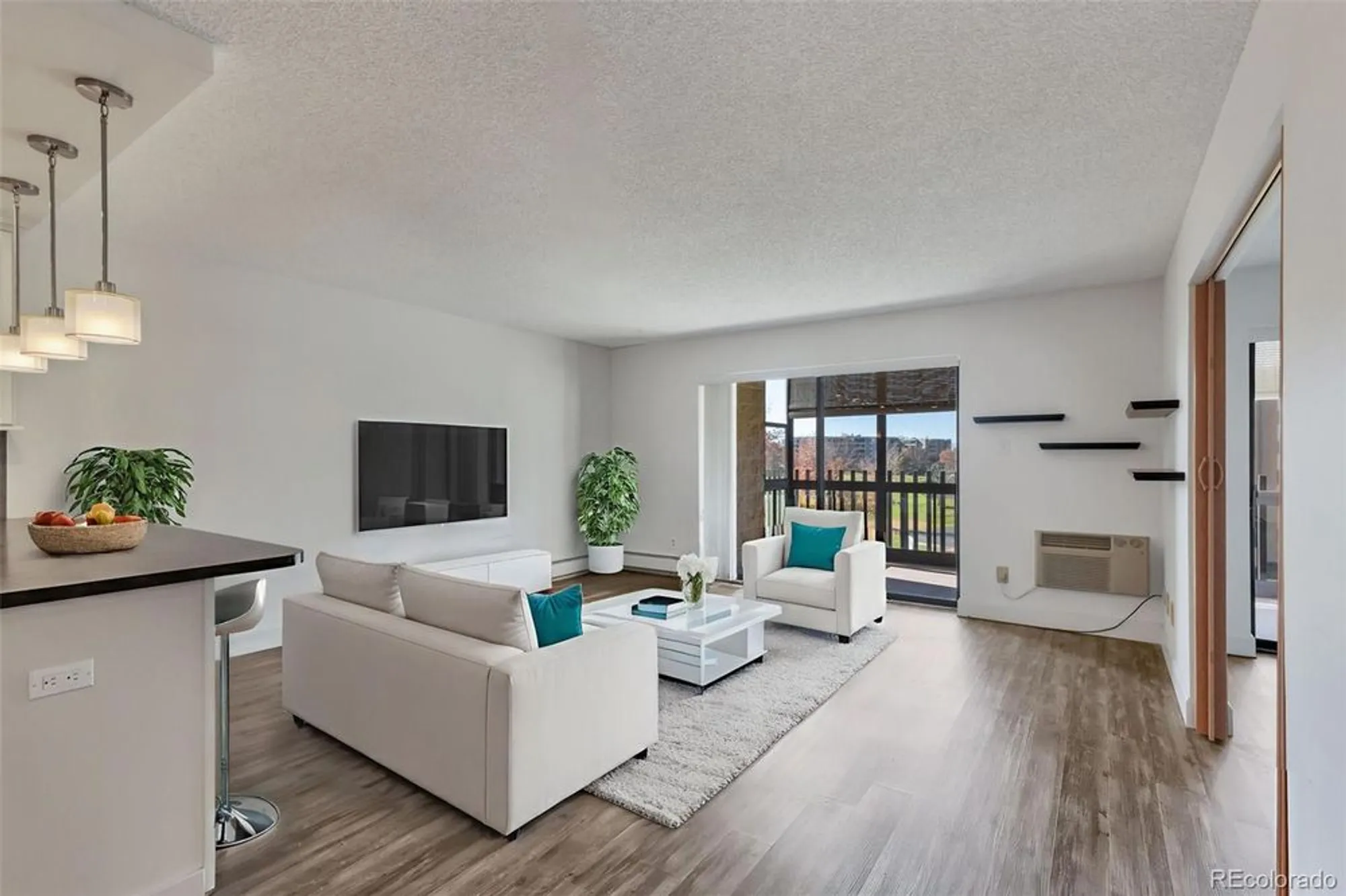 Property Slideshow image 4 of 45 | 14102 e linvale pl apt 403, Aurora, CO, 80014