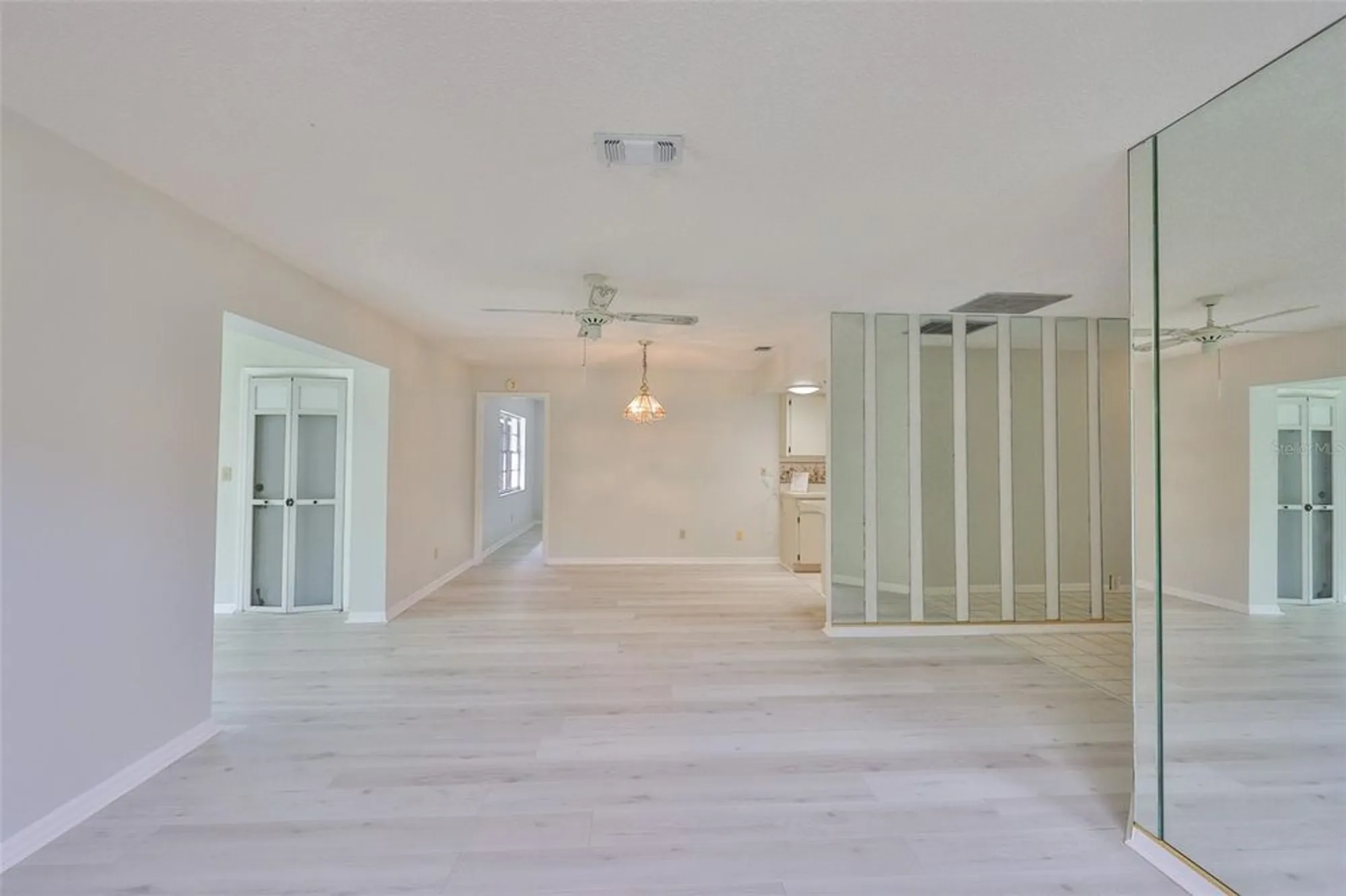 Property Slideshow image 19 of 45 | 2026 hawkhurst cir, Sun City Center, FL, 33573