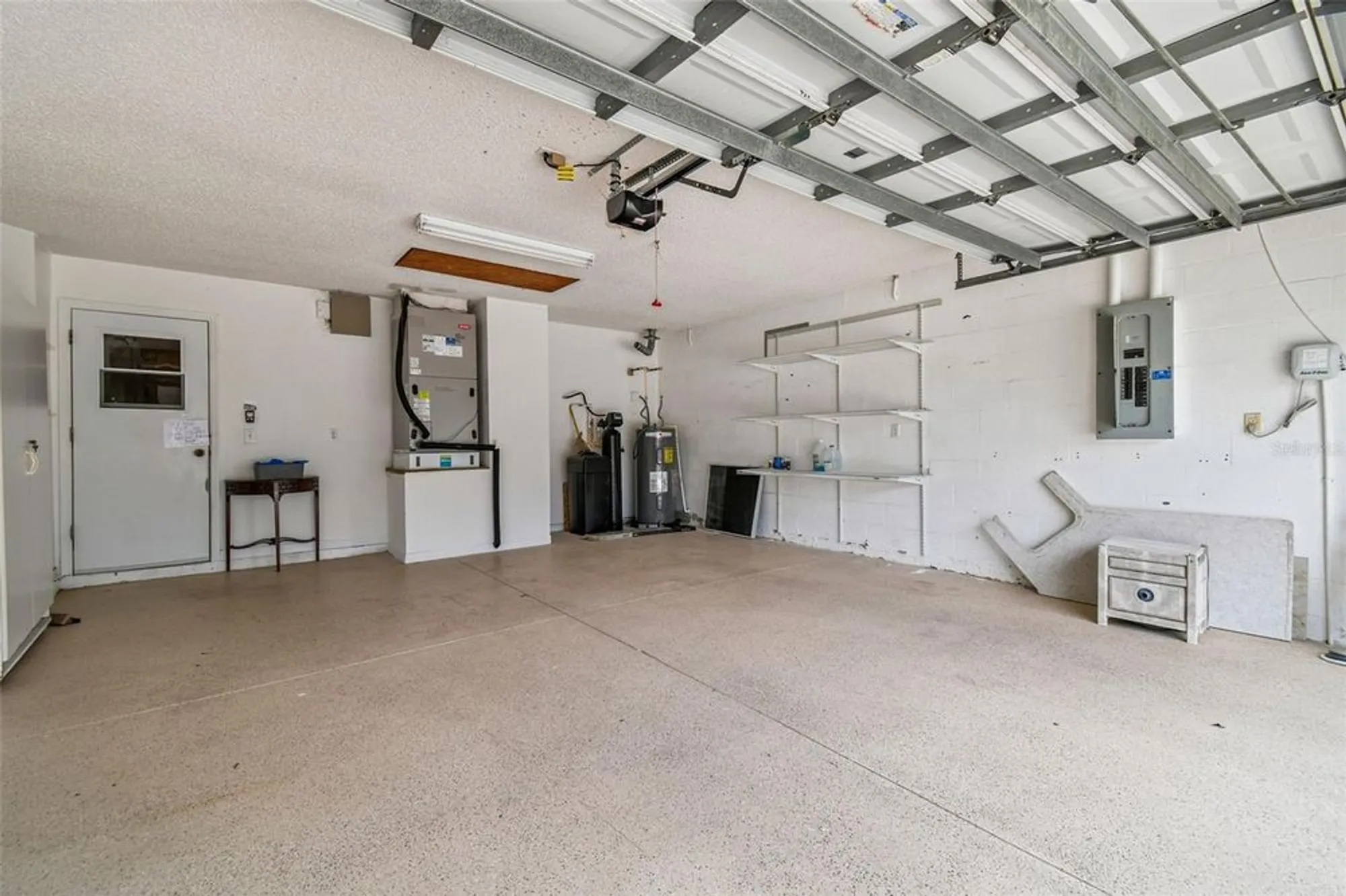 Property Slideshow image 34 of 44 | 2309 lyndhurst dr, Sun City Center, FL, 33573