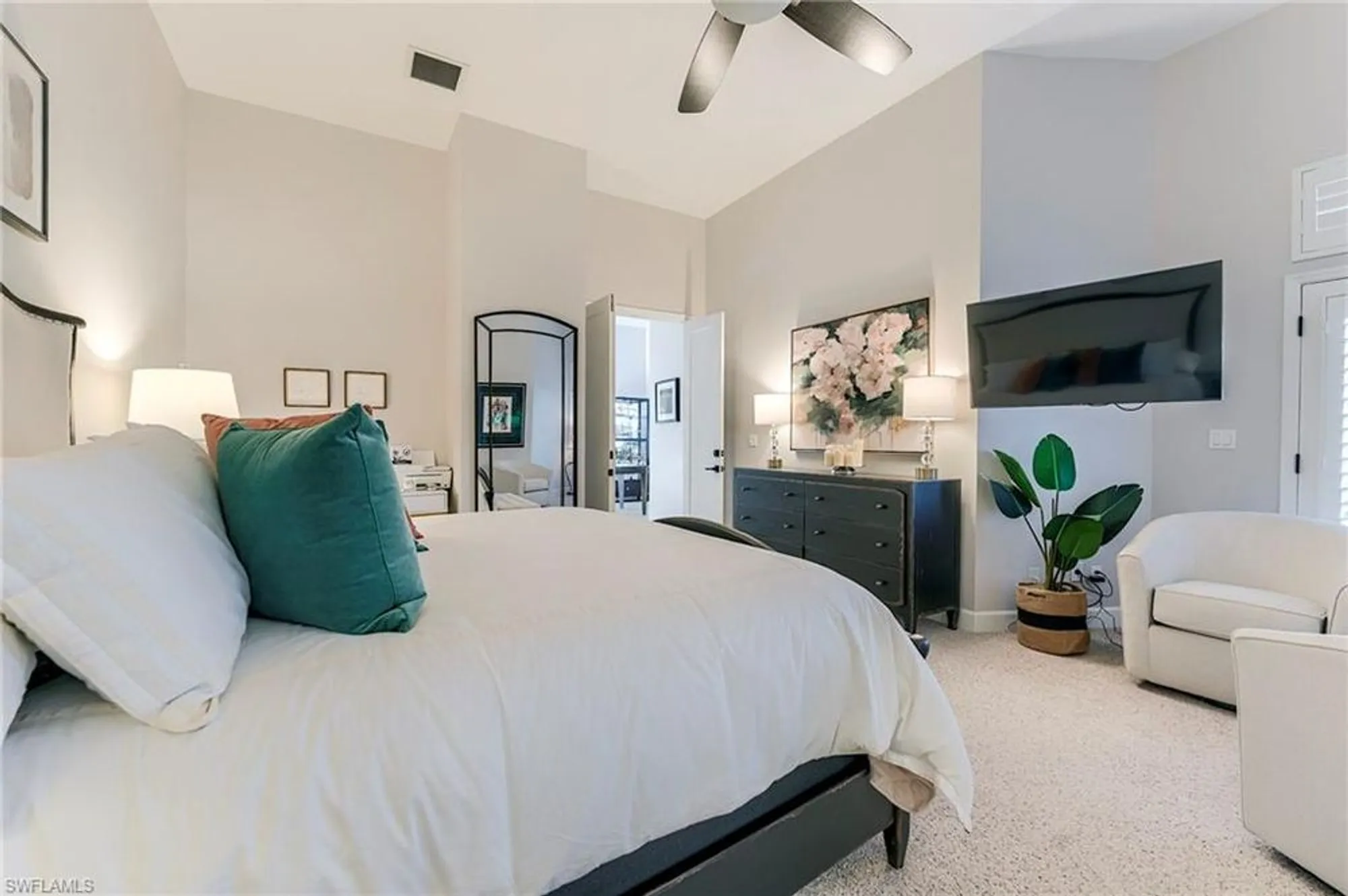 Property Slideshow image 14 of 37 | 3420 thornbury ln, Bonita Springs, FL, 34134