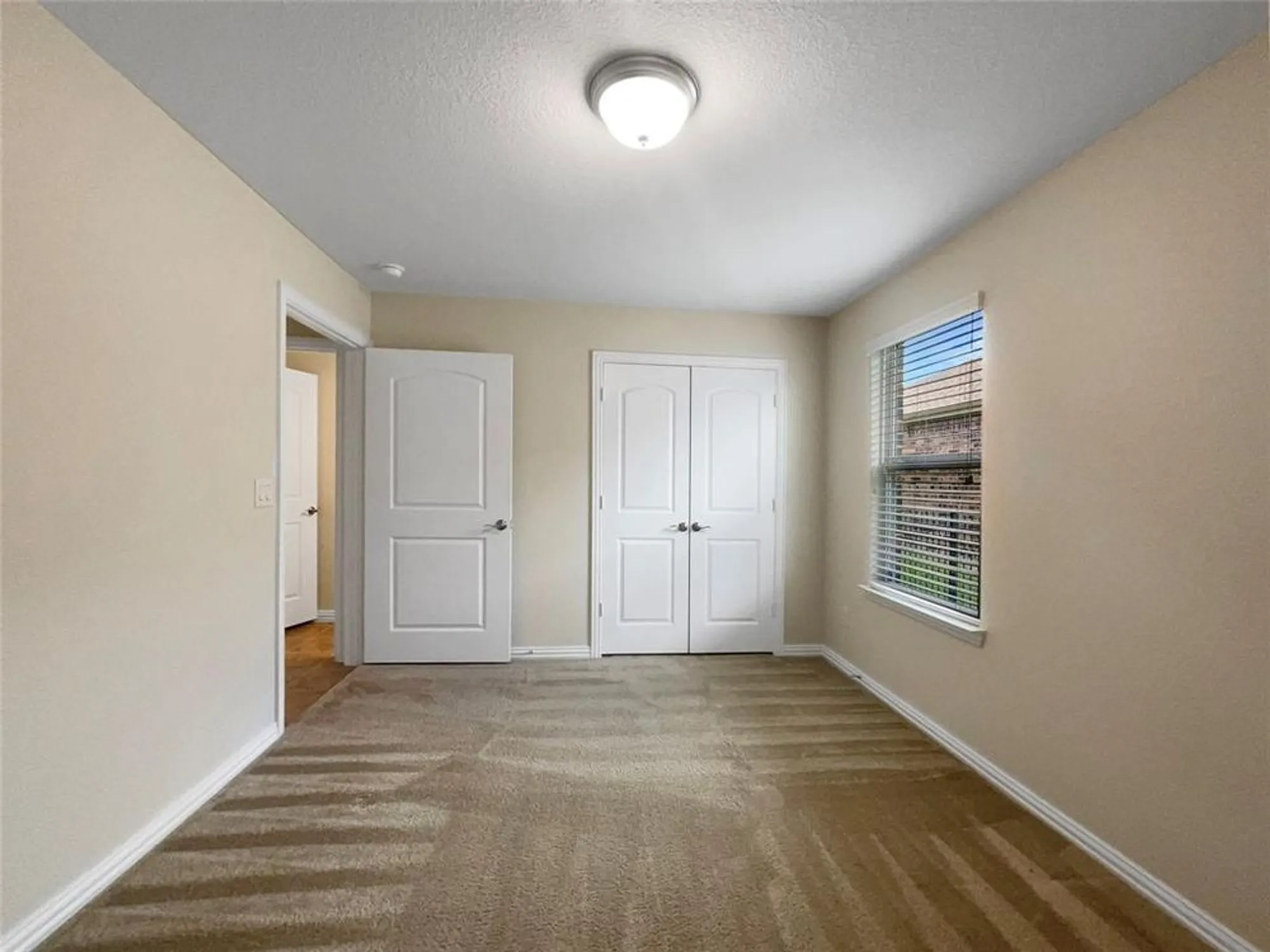 Property Slideshow image 16 of 23 | 1932 marsh point dr, Frisco, TX, 75036
